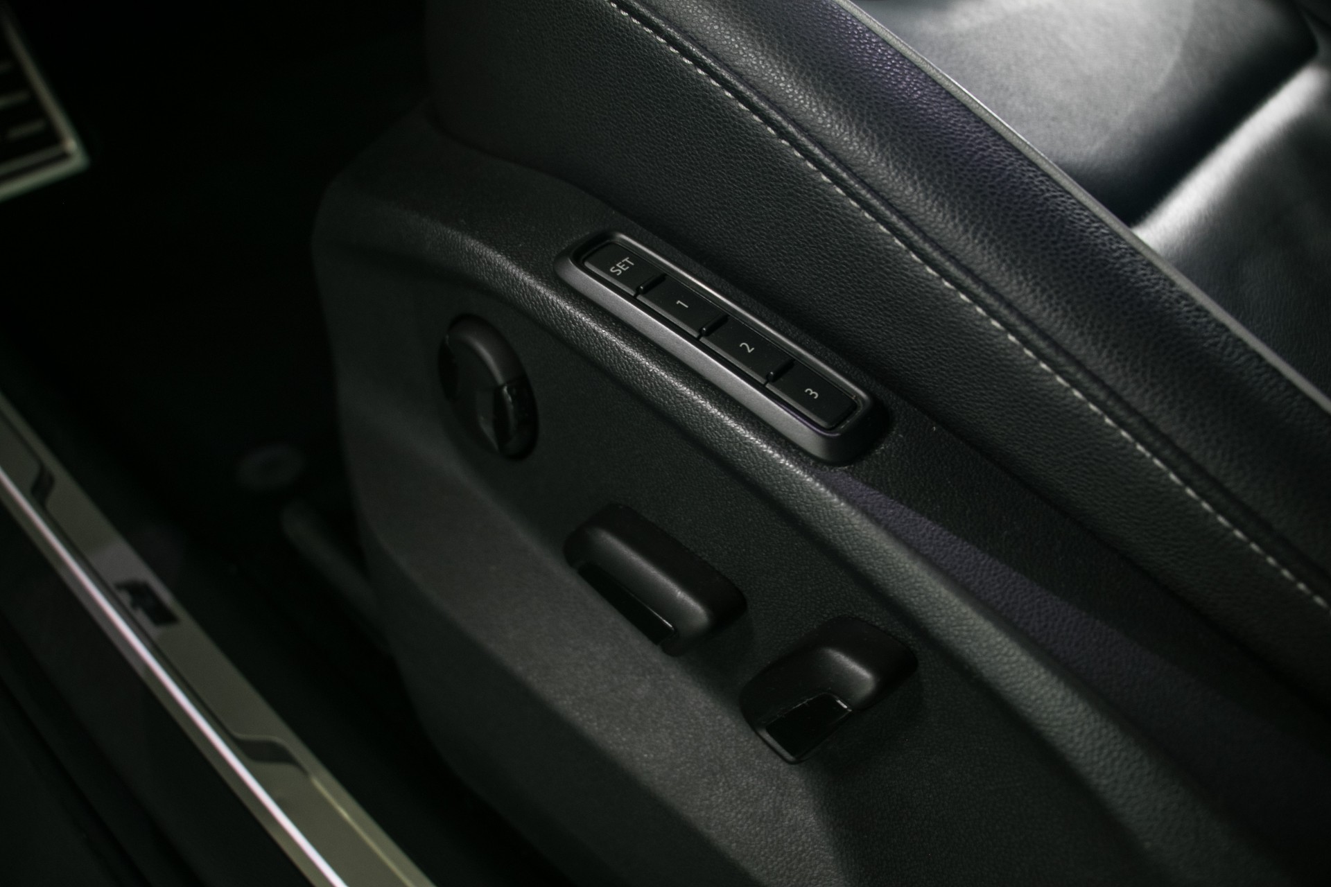 VW Tiguan 2.0TSI Highline 4Motion DSG-image-9