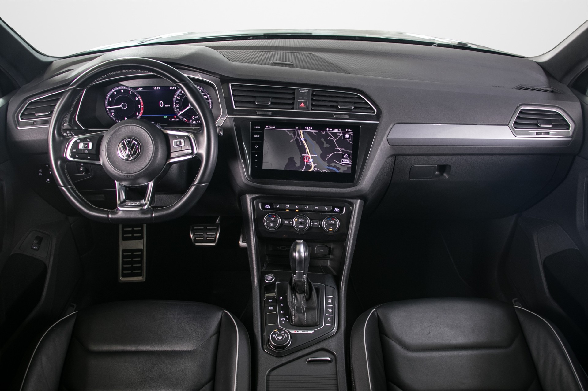 VW Tiguan 2.0TSI Highline 4Motion DSG-image-3