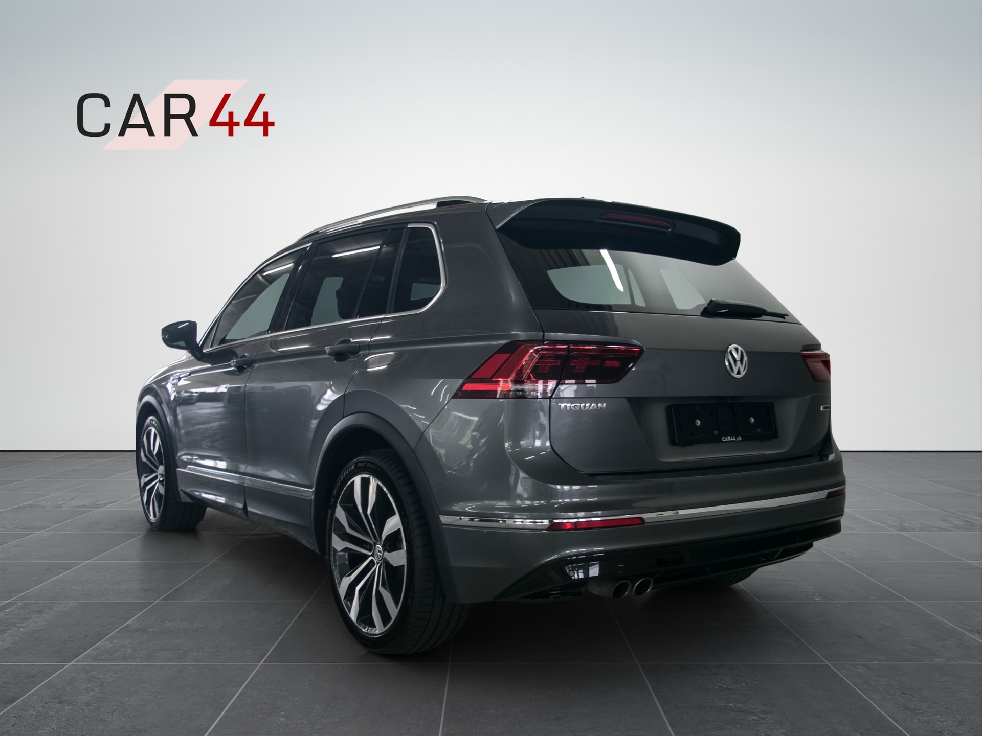 VW Tiguan 2.0TSI Highline 4Motion DSG-image-2
