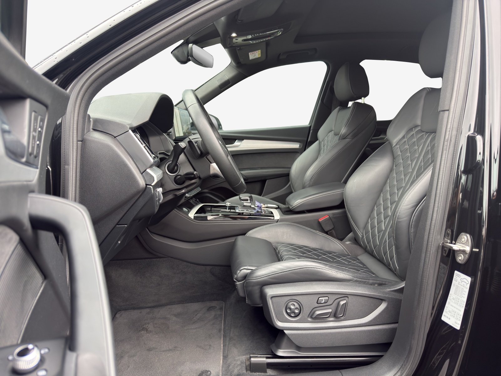 AUDI Q5 Sportback 45 TFSI S line quattro S-tronic-image-7