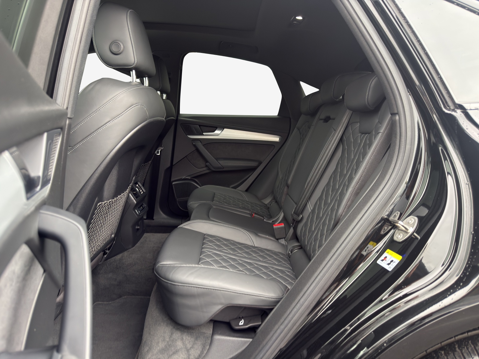 AUDI Q5 Sportback 45 TFSI S line quattro S-tronic-image-11