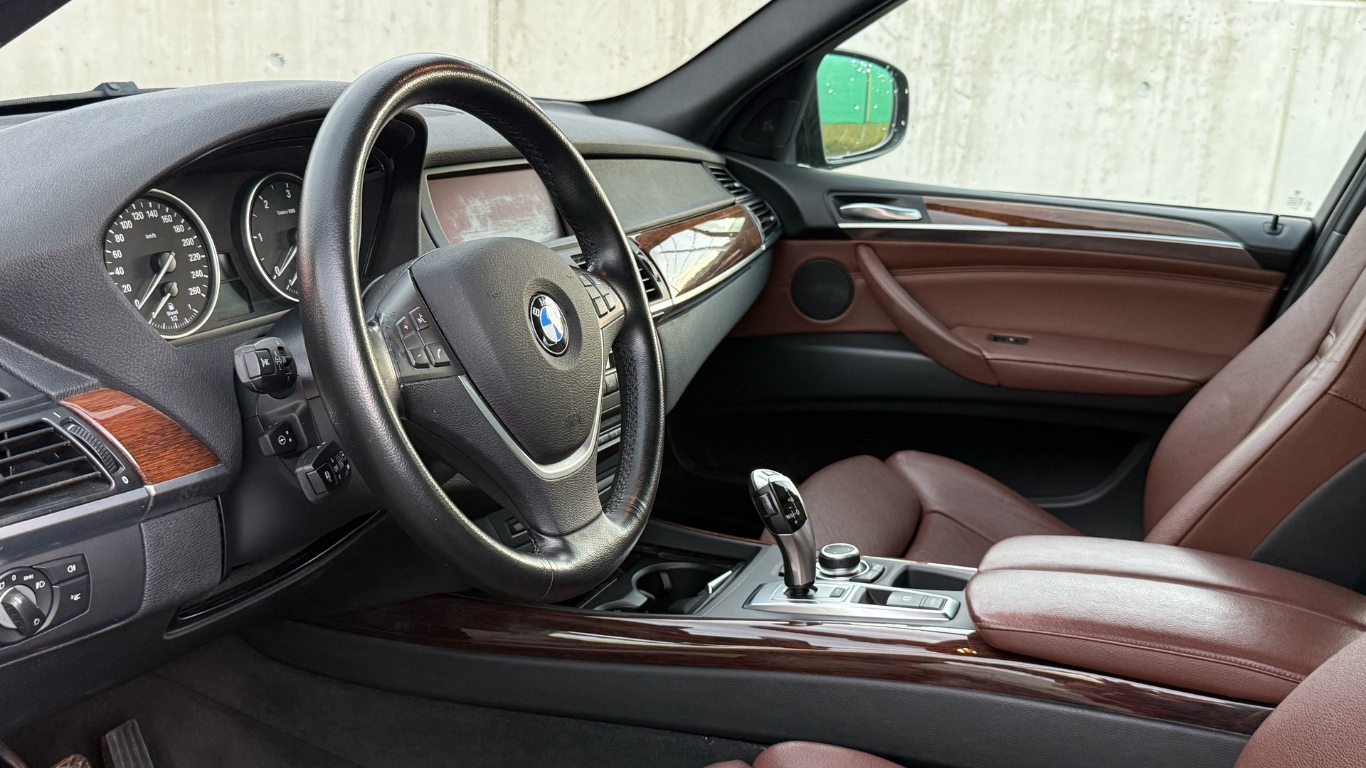 BMW 40d xDrive-image-4