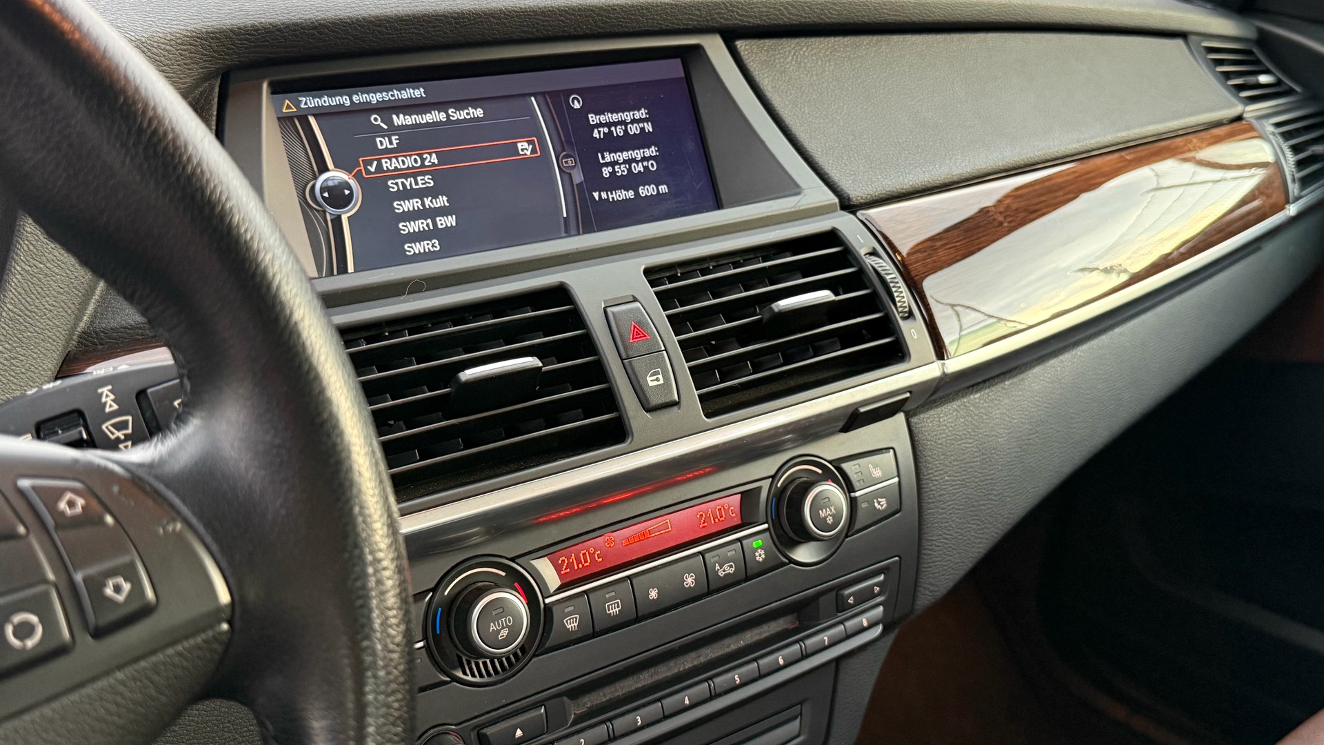 BMW 40d xDrive-image-2