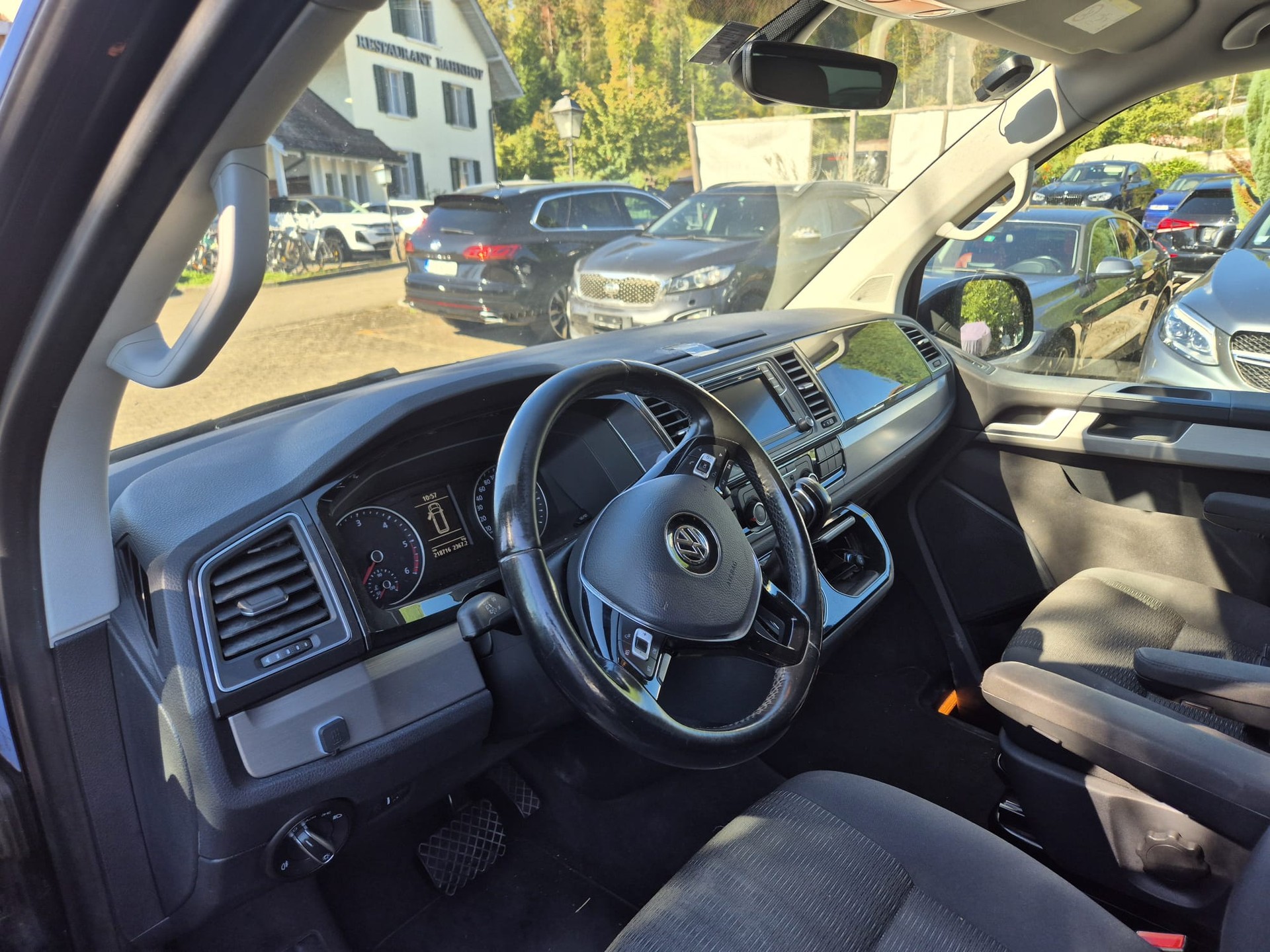 VW T6 Multivan 2.0 TDI 4Motion-image-5