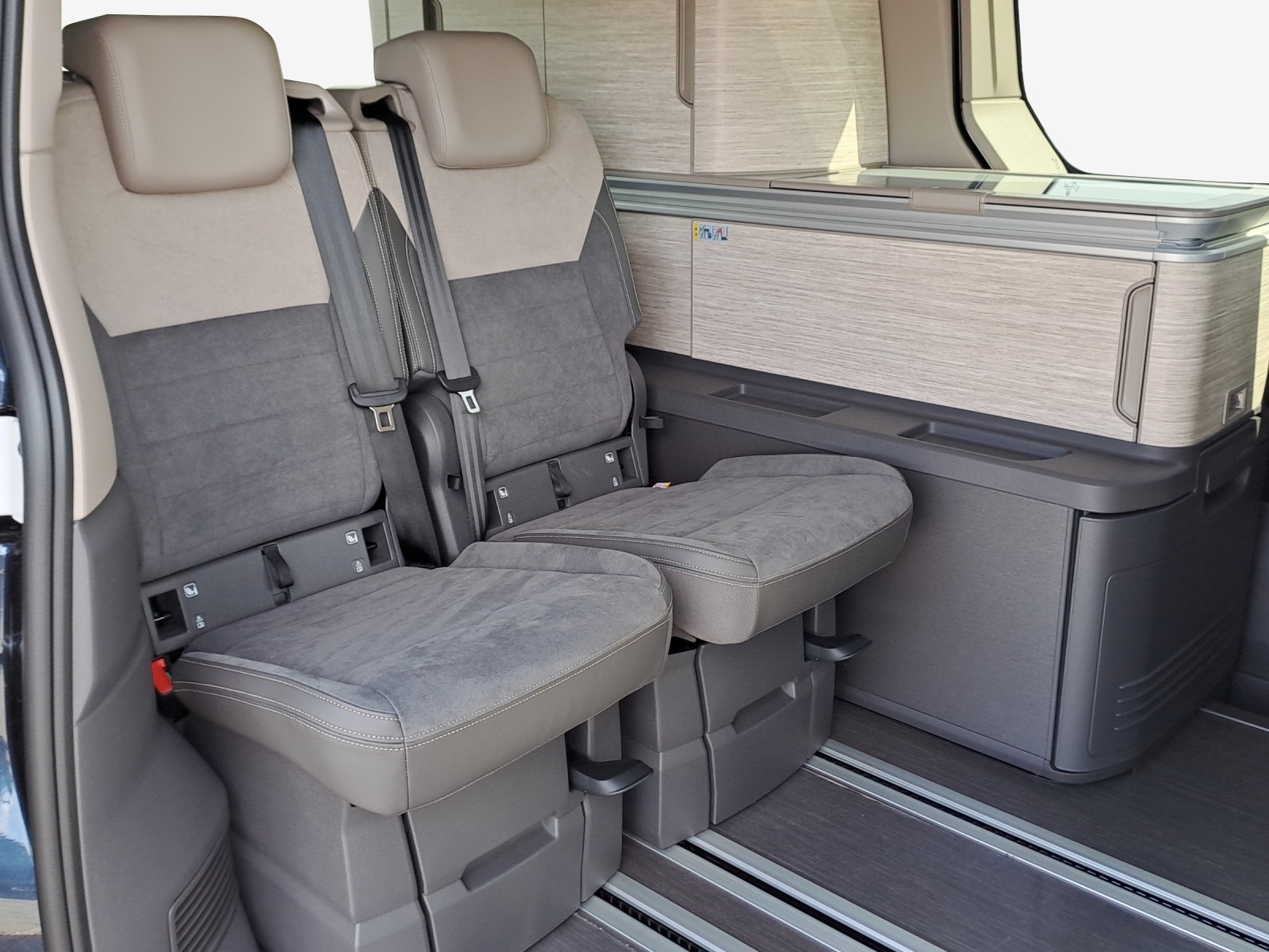 VW California eHybrid Ocean Liberty 4Motion-image-11
