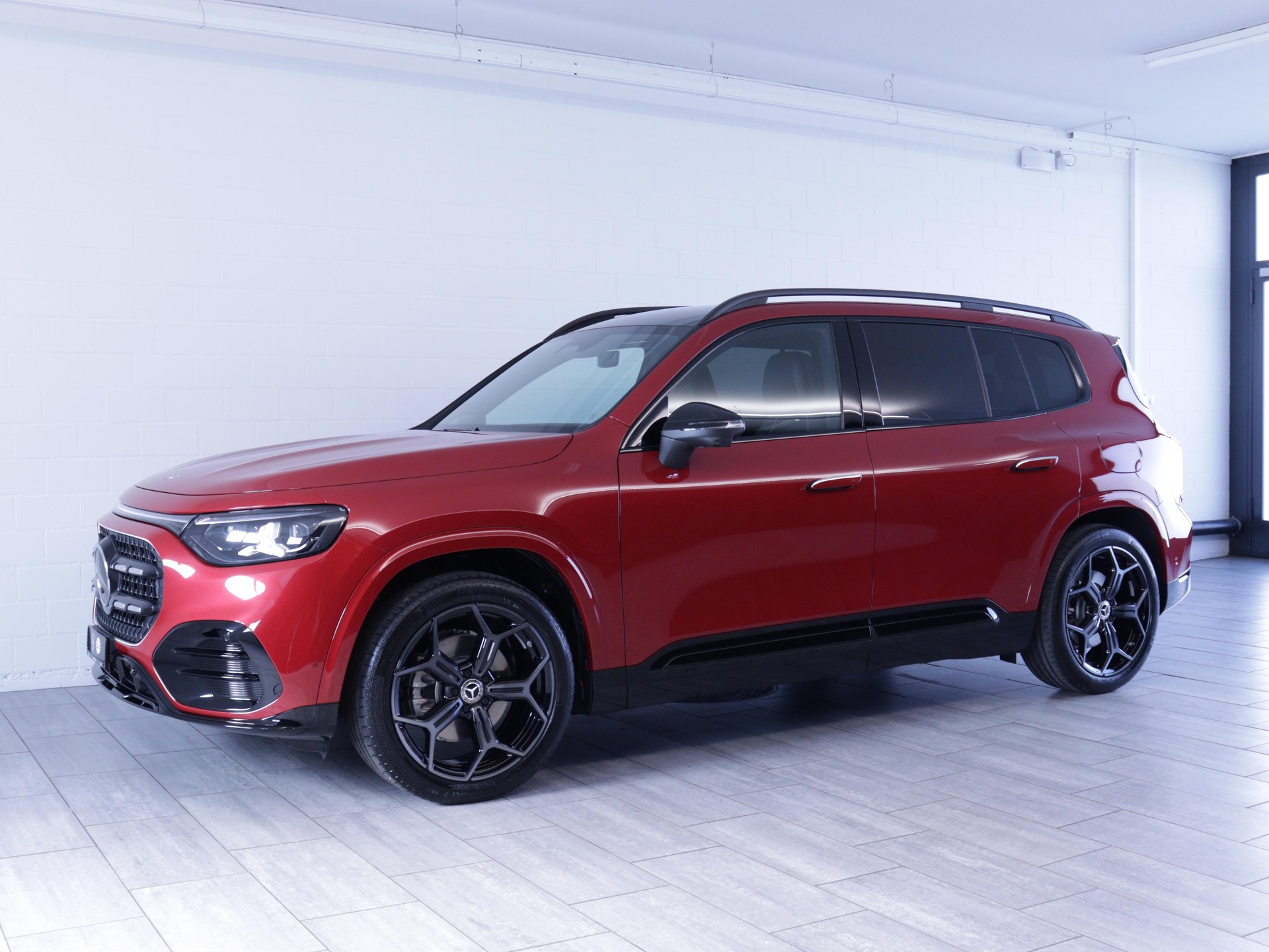 MERCEDES-BENZ GLB 220 4matic-image-1
