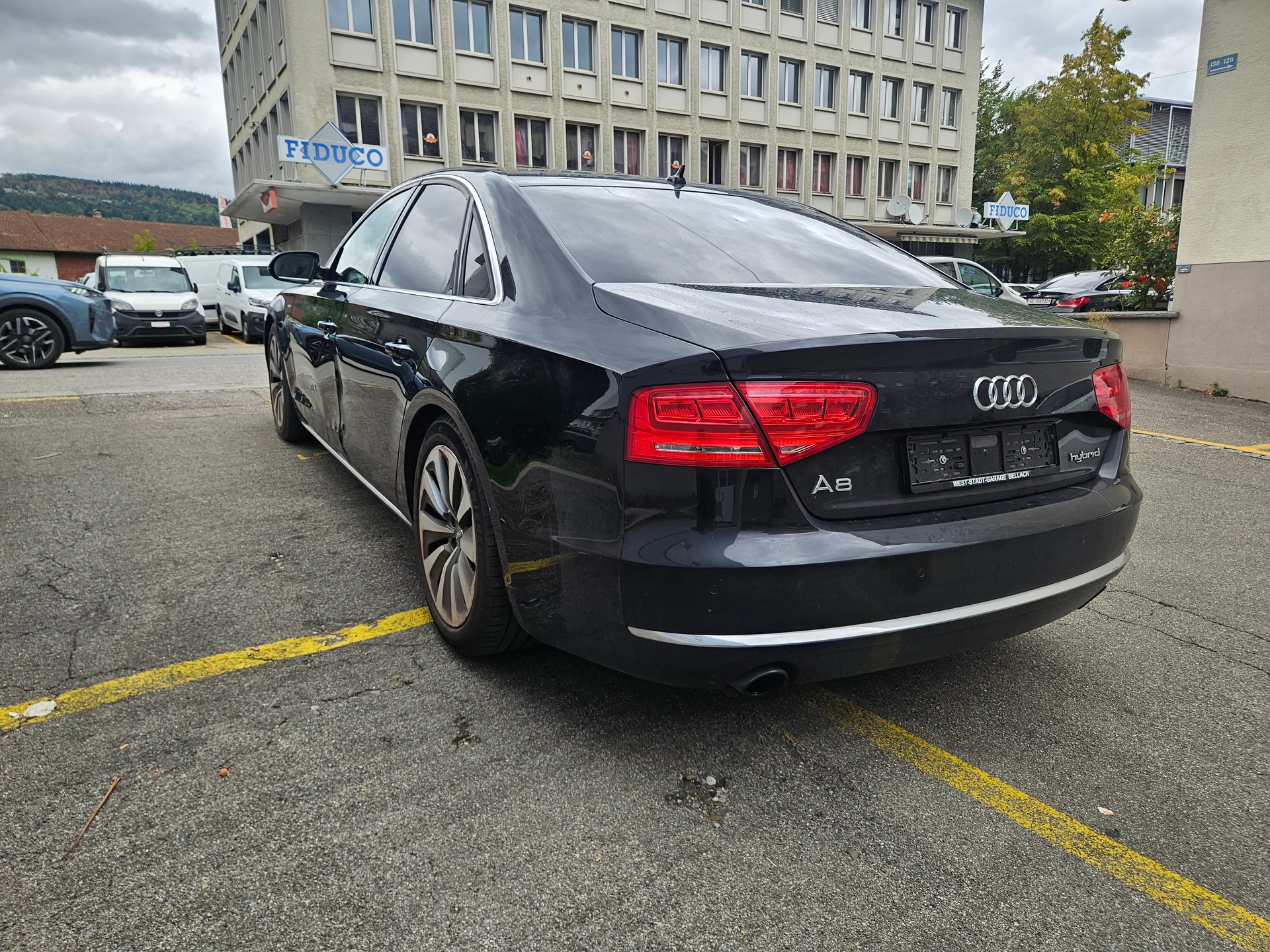 AUDI A8 2.0 TFSI hybrid tiptronic-image-5