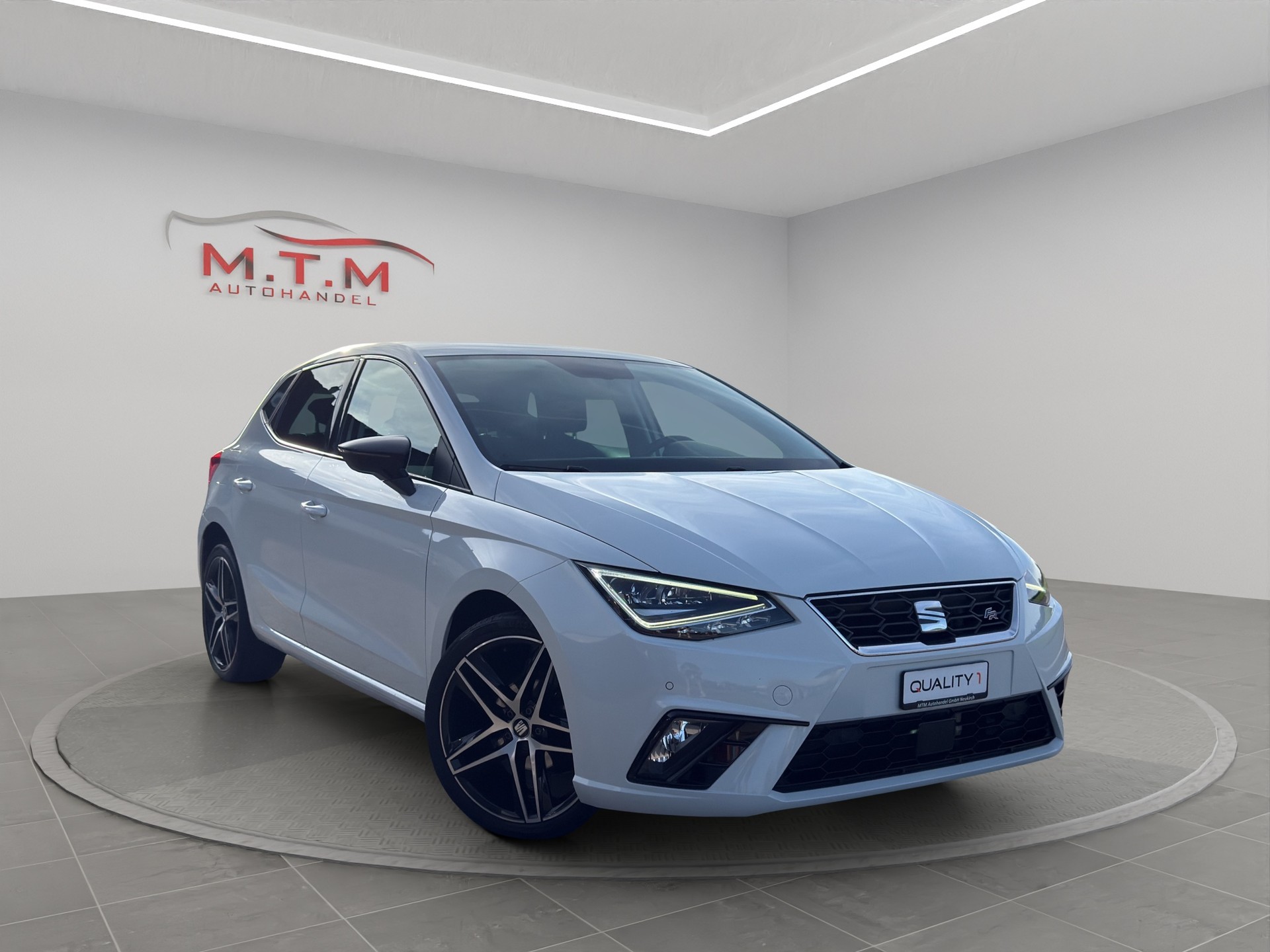 SEAT Ibiza 1.0 TGI CNG Swiss FR-image-0