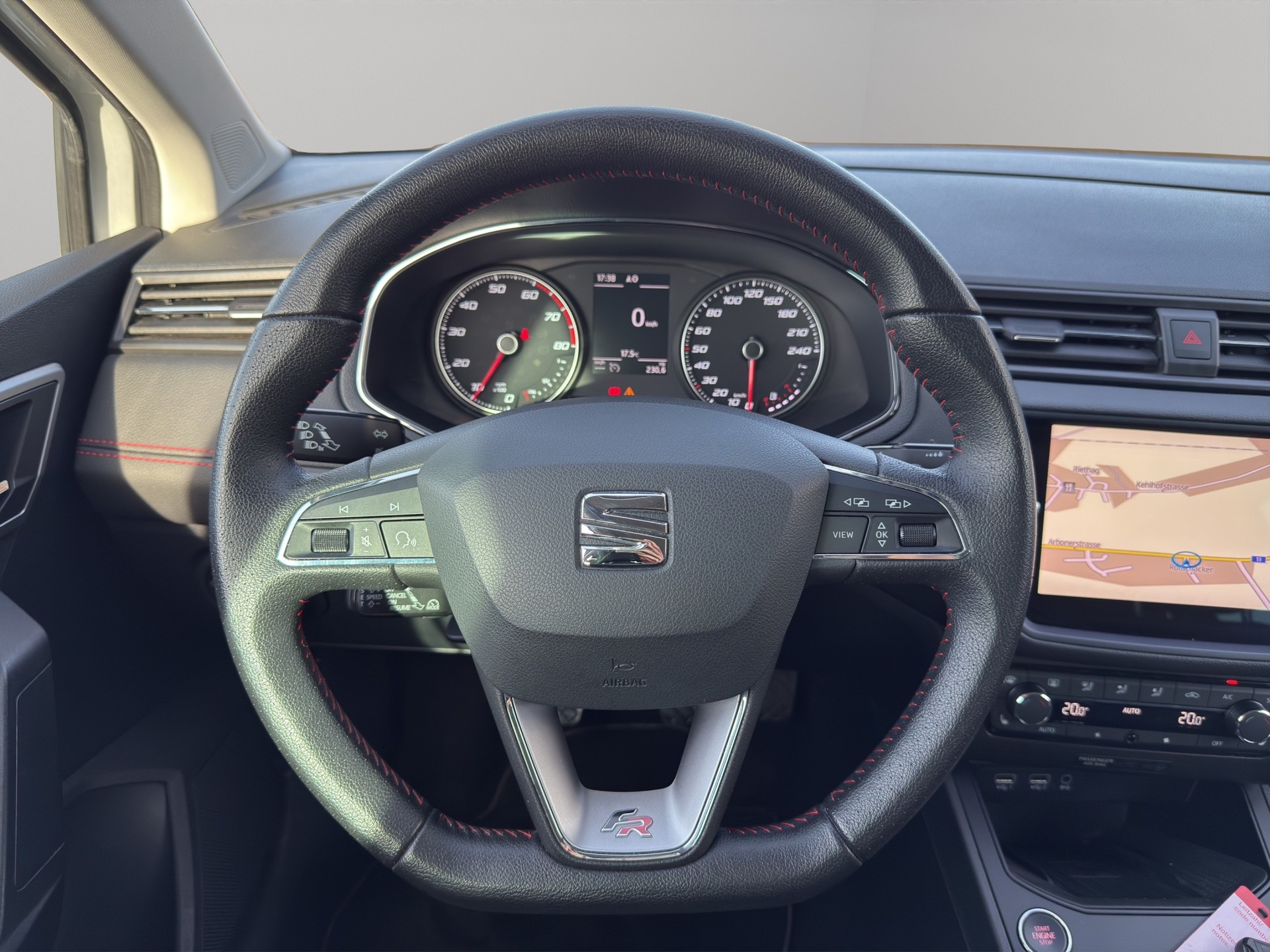 SEAT Ibiza 1.0 TGI CNG Swiss FR-image-16