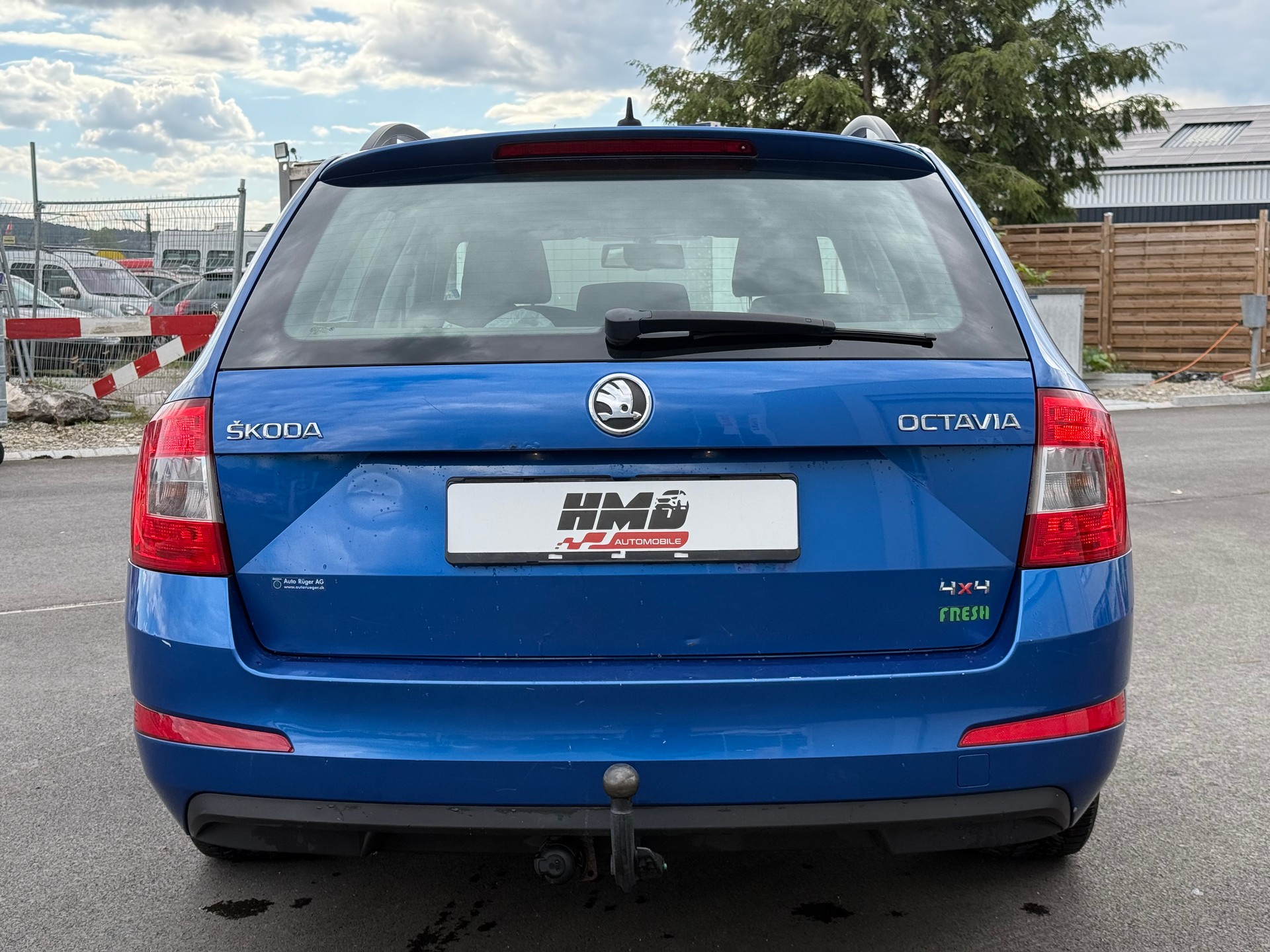 SKODA Octavia Combi 2.0 TDI Fresh 4x4-image-4