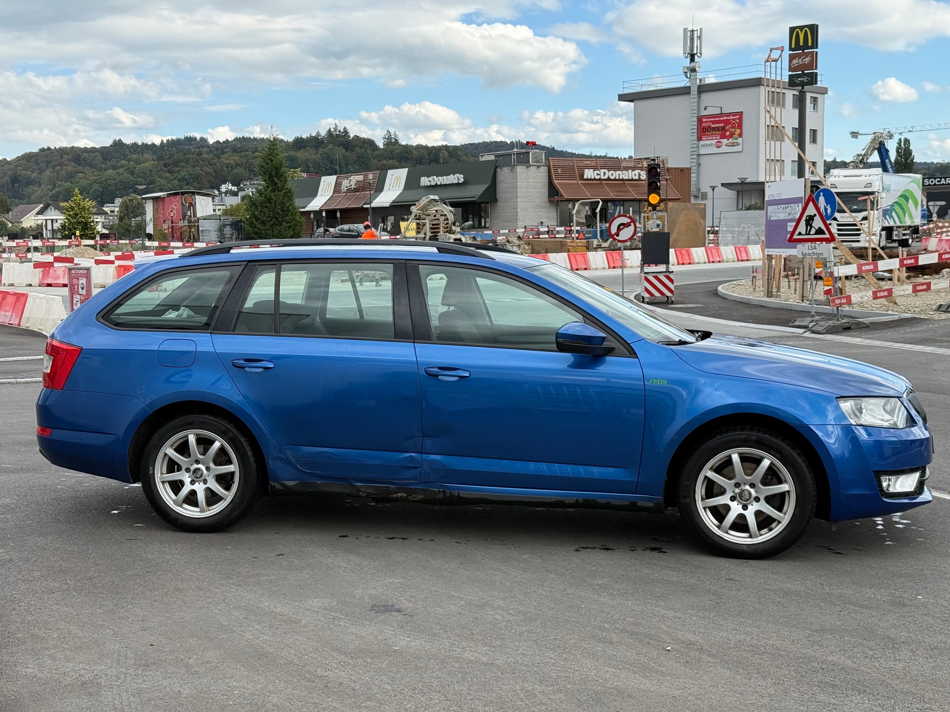 SKODA Octavia Combi 2.0 TDI Fresh 4x4-image-6