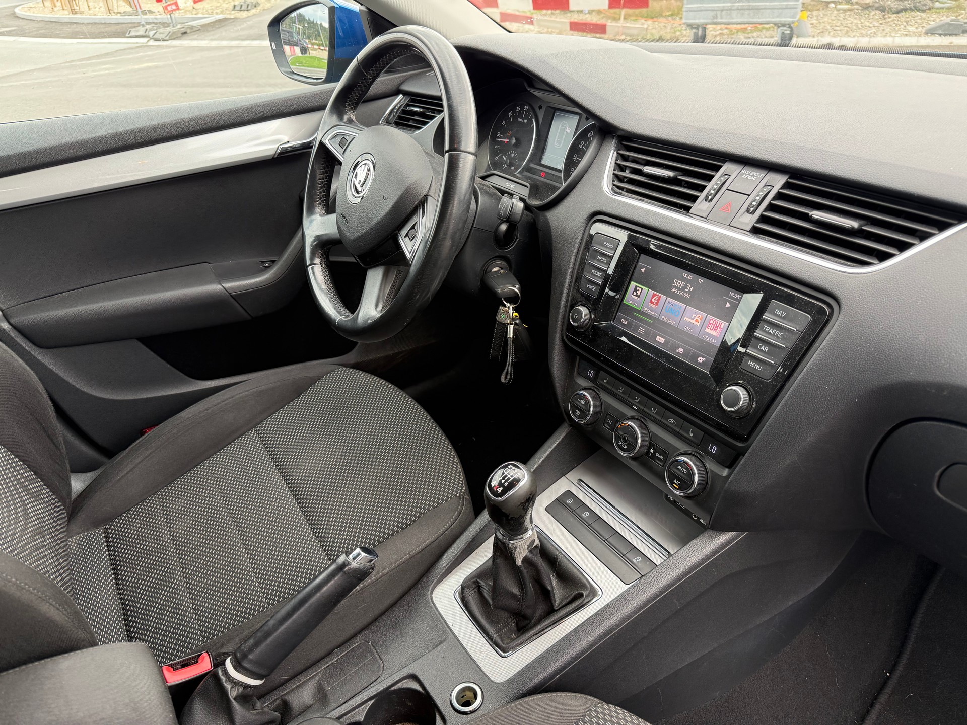 SKODA Octavia Combi 2.0 TDI Fresh 4x4-image-10
