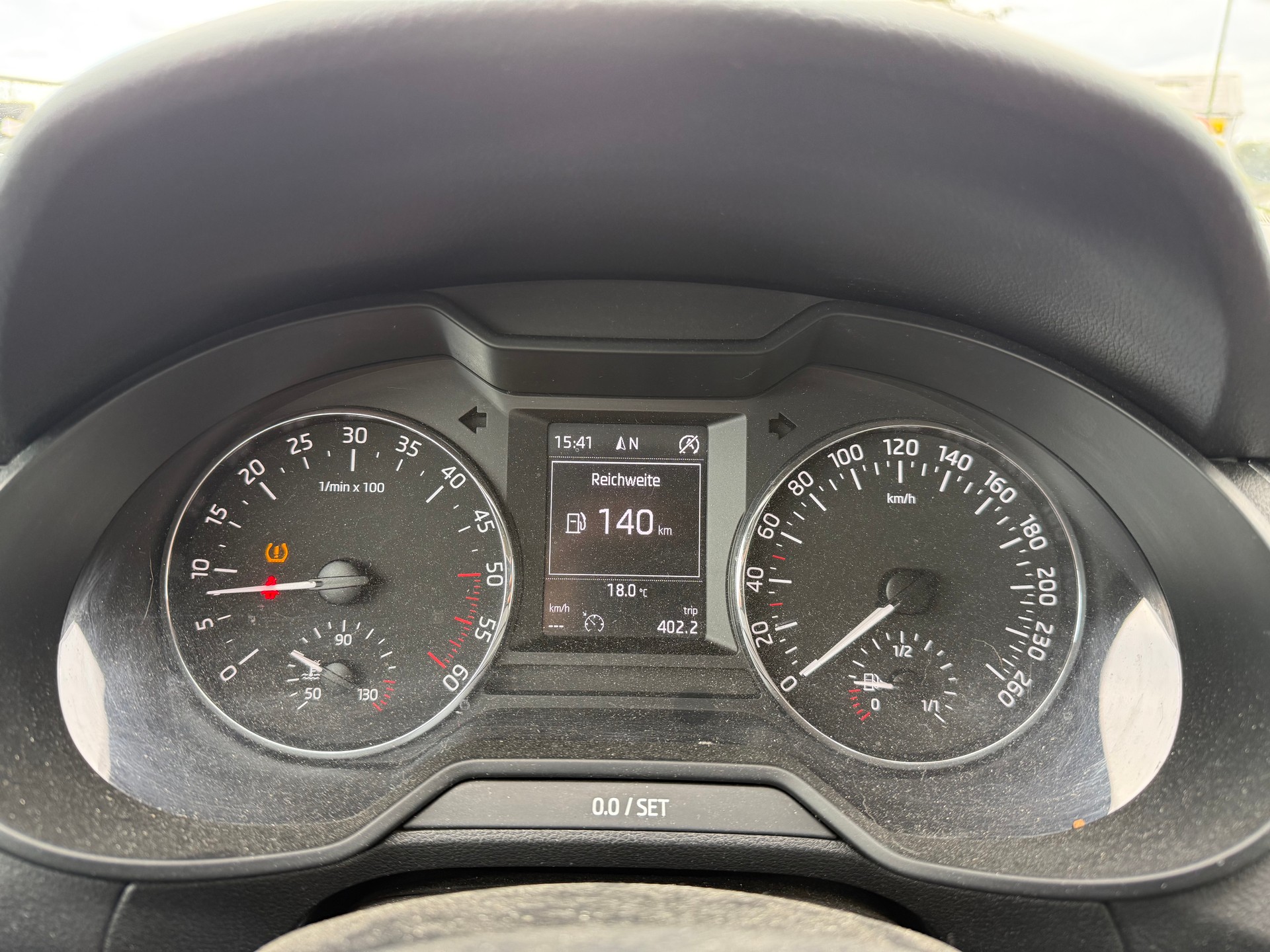 SKODA Octavia Combi 2.0 TDI Fresh 4x4-image-14