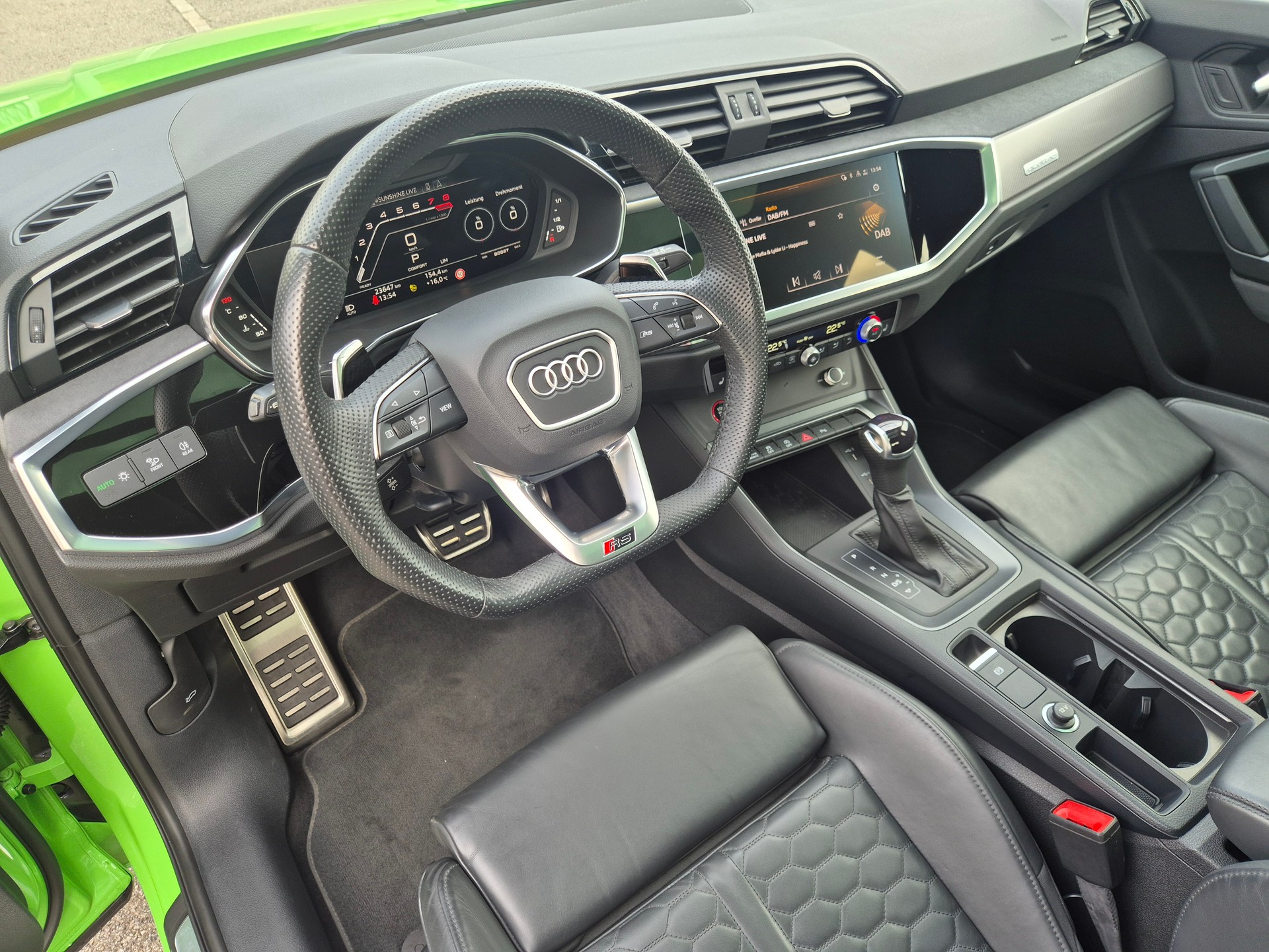 AUDI RS Q3 2.5 TFSI quattro S tronic-image-13