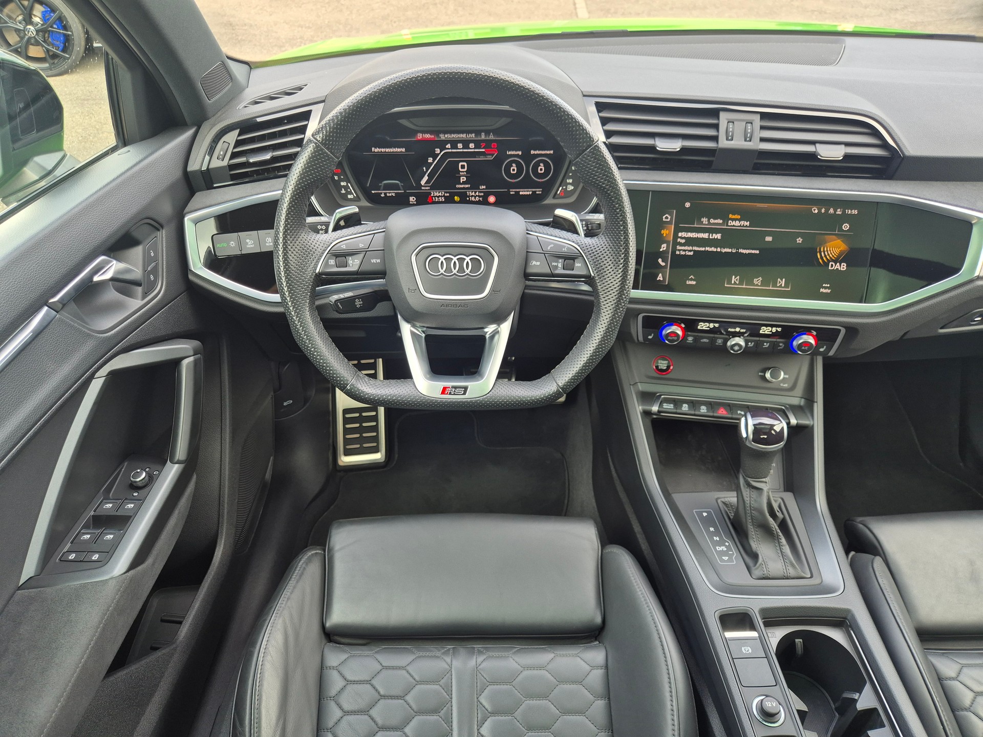 AUDI RS Q3 2.5 TFSI quattro S tronic-image-14