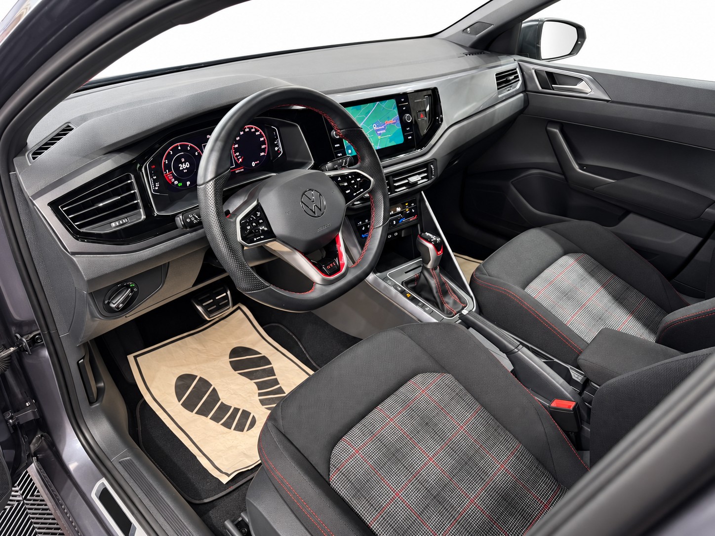 VW Polo 2.0 TSI GTI DSG * Panorama-Glasdach *-image-7