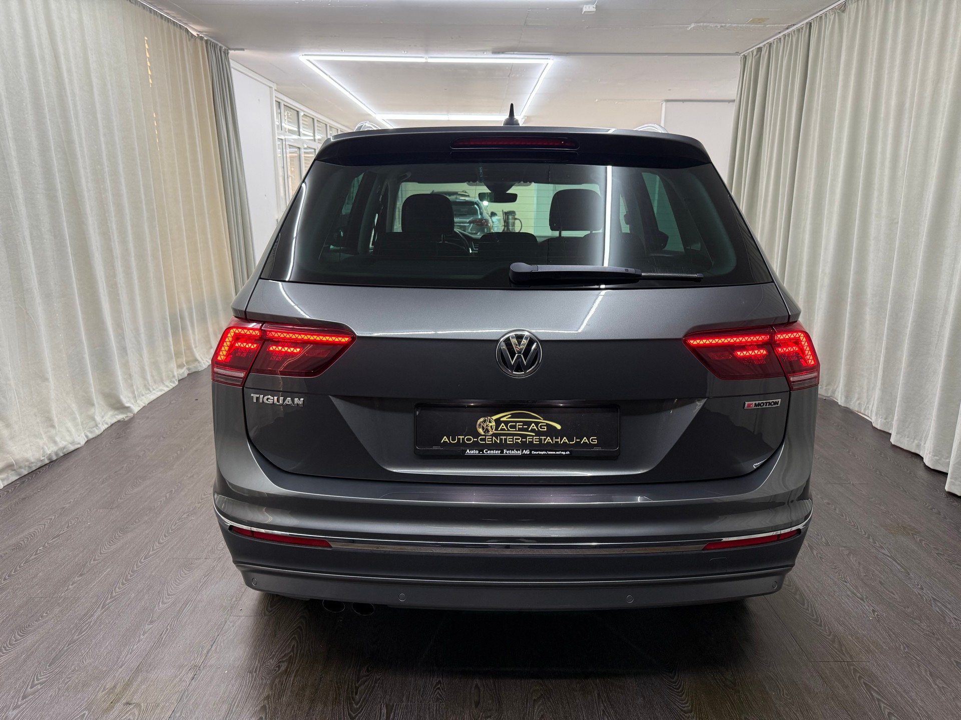 VW Tiguan 2.0TSI Highline 4Motion DSG-image-4