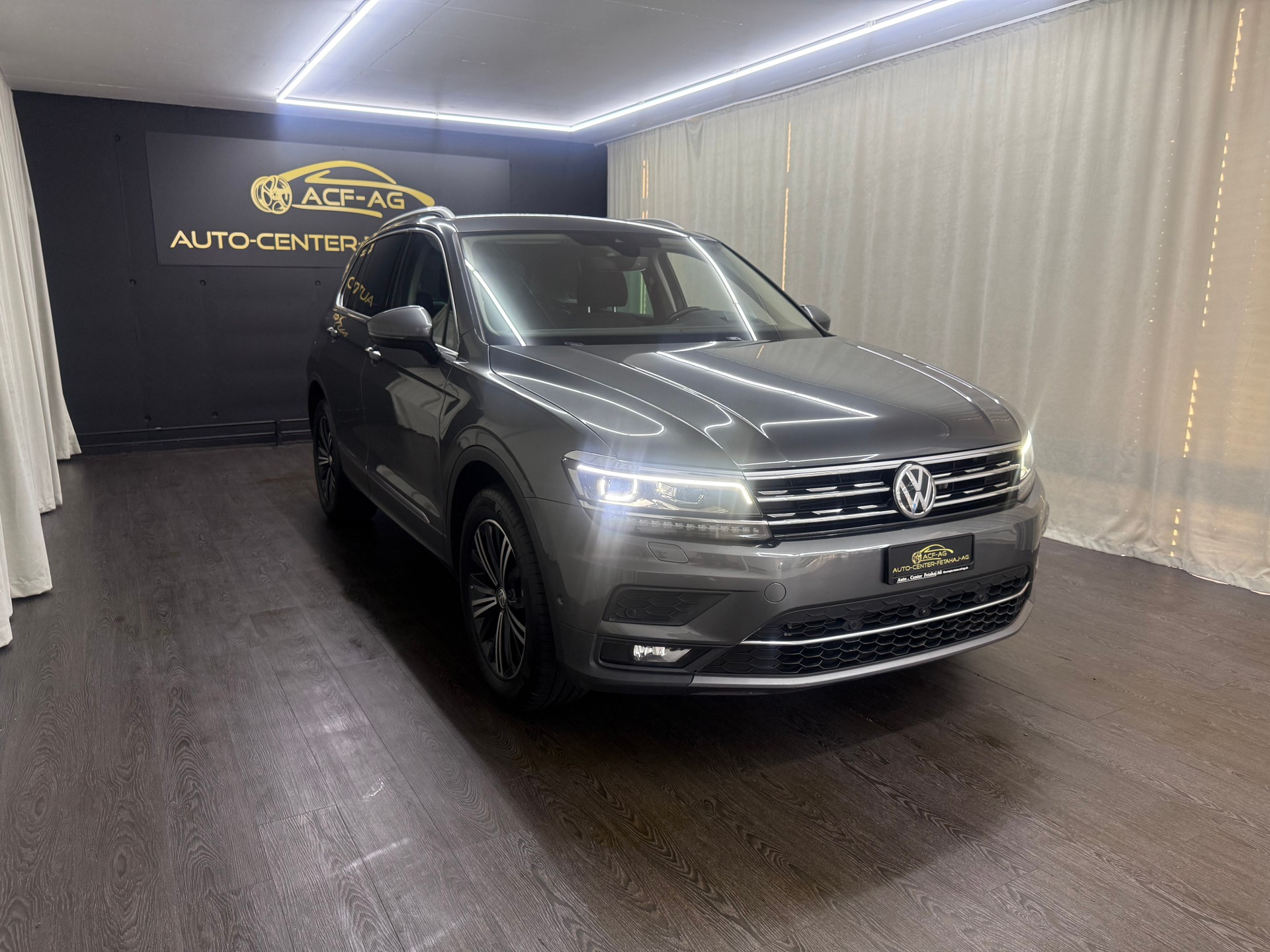 VW Tiguan 2.0TSI Highline 4Motion DSG-image-2