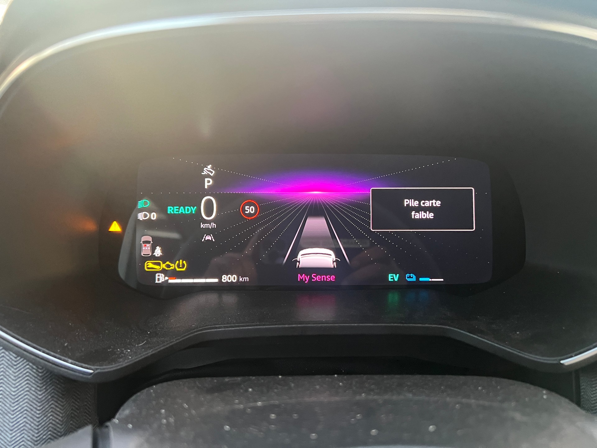 RENAULT Clio 1.6 E-Tech Techno-image-15