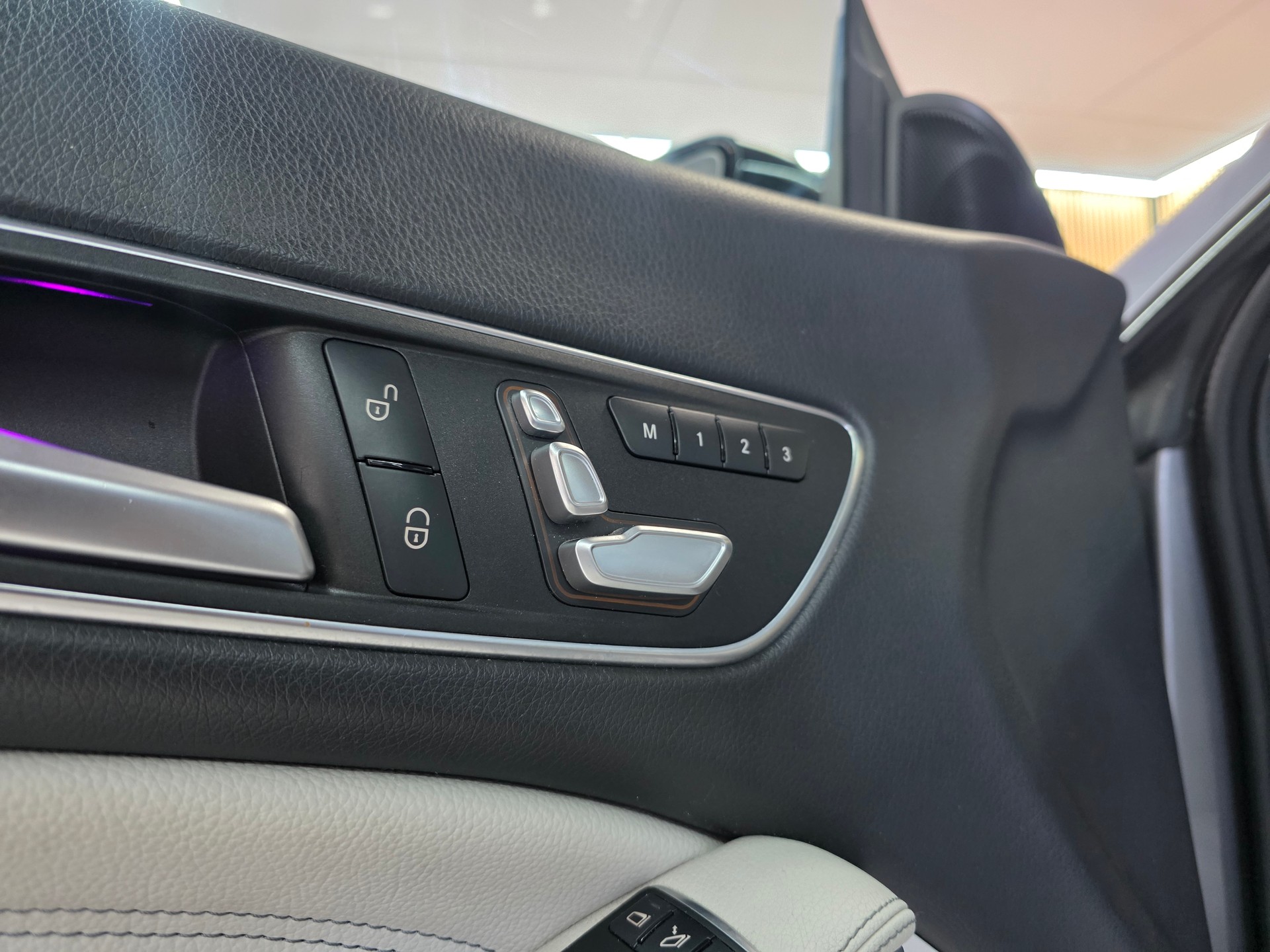 MERCEDES-BENZ CLA Shooting Brake 250 Urban 4Matic 7G-DCT-image-16