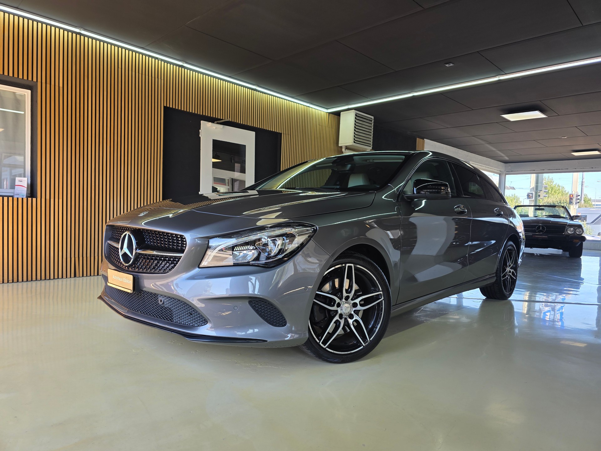 MERCEDES-BENZ CLA Shooting Brake 250 Urban 4Matic 7G-DCT-image-0