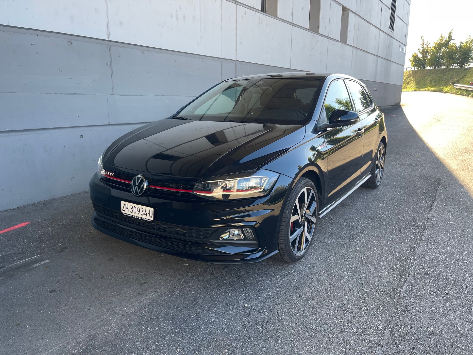 VW Polo 2.0 TSI GTI DSG-image-1