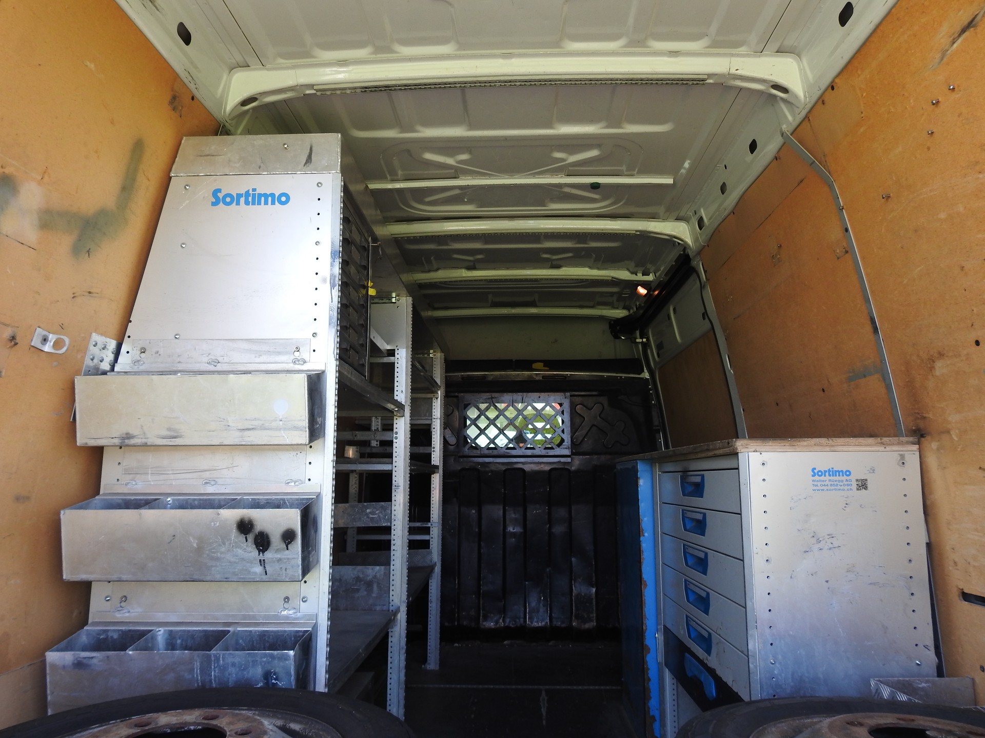 IVECO 35 C 15 V-image-12