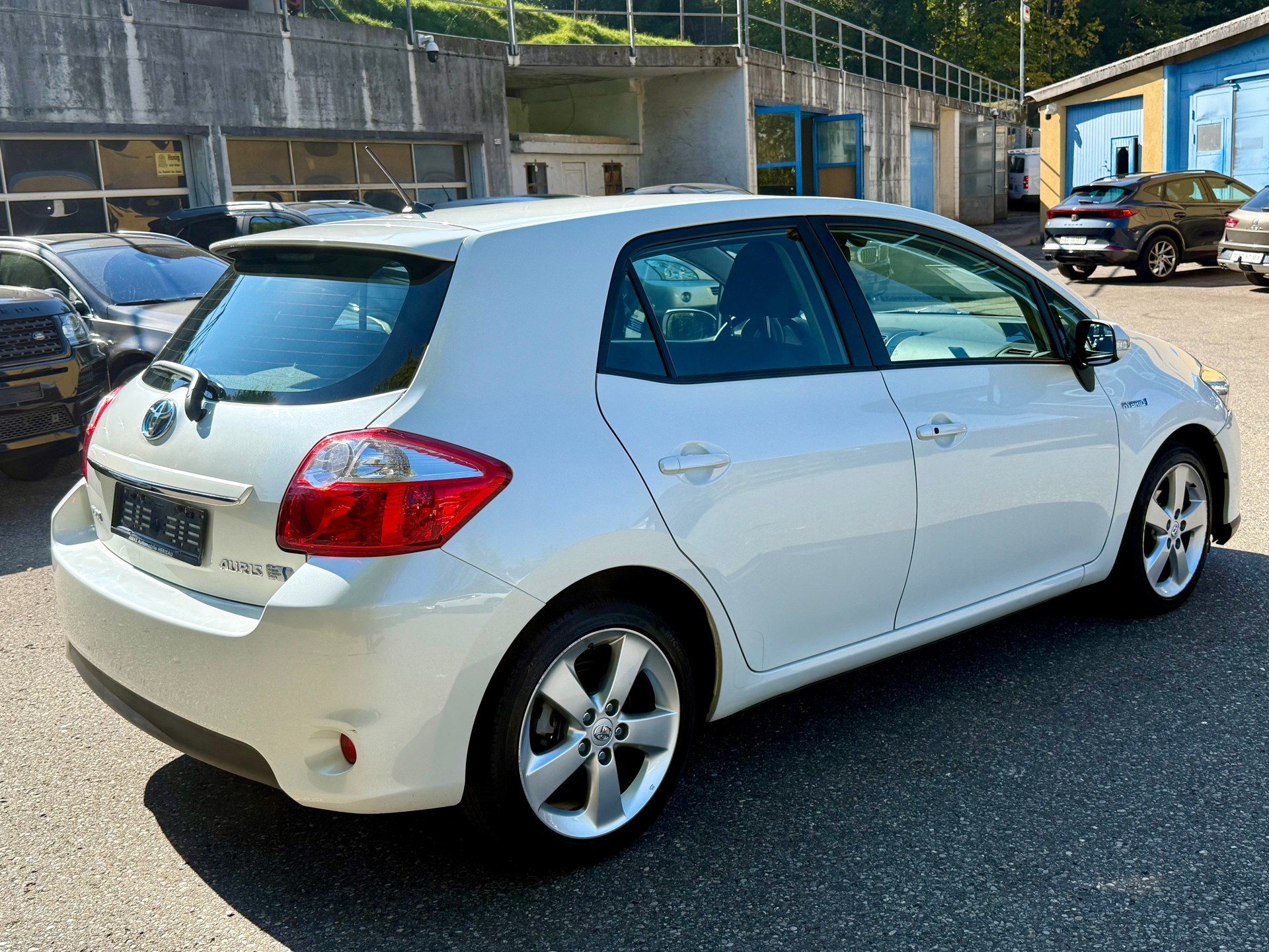 TOYOTA Auris 1.8 16V HSD Linea Sol-image-5
