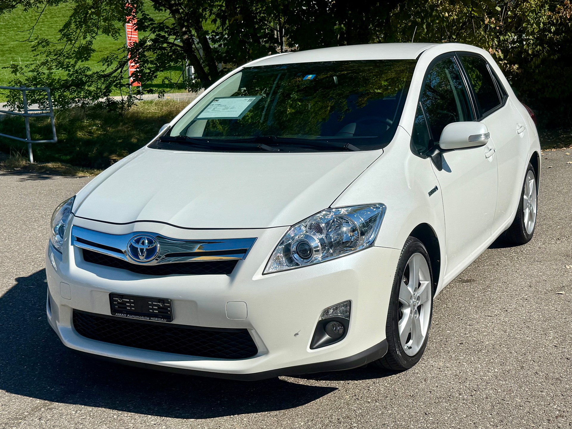 TOYOTA Auris 1.8 16V HSD Linea Sol-image-0