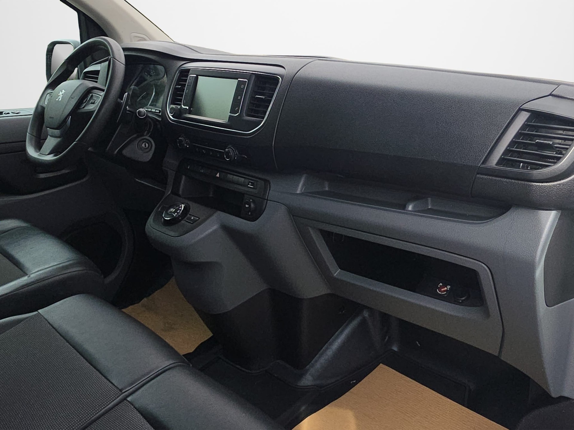 PEUGEOT Expert 2.0 BlueHDi 120 S&S Premium Standard EAT8-image-9