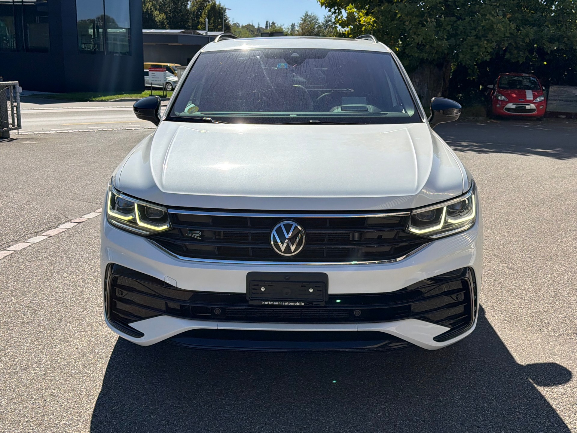 VW Tiguan 2.0 TDI SCR R-Line 4Motion DSG-image-7