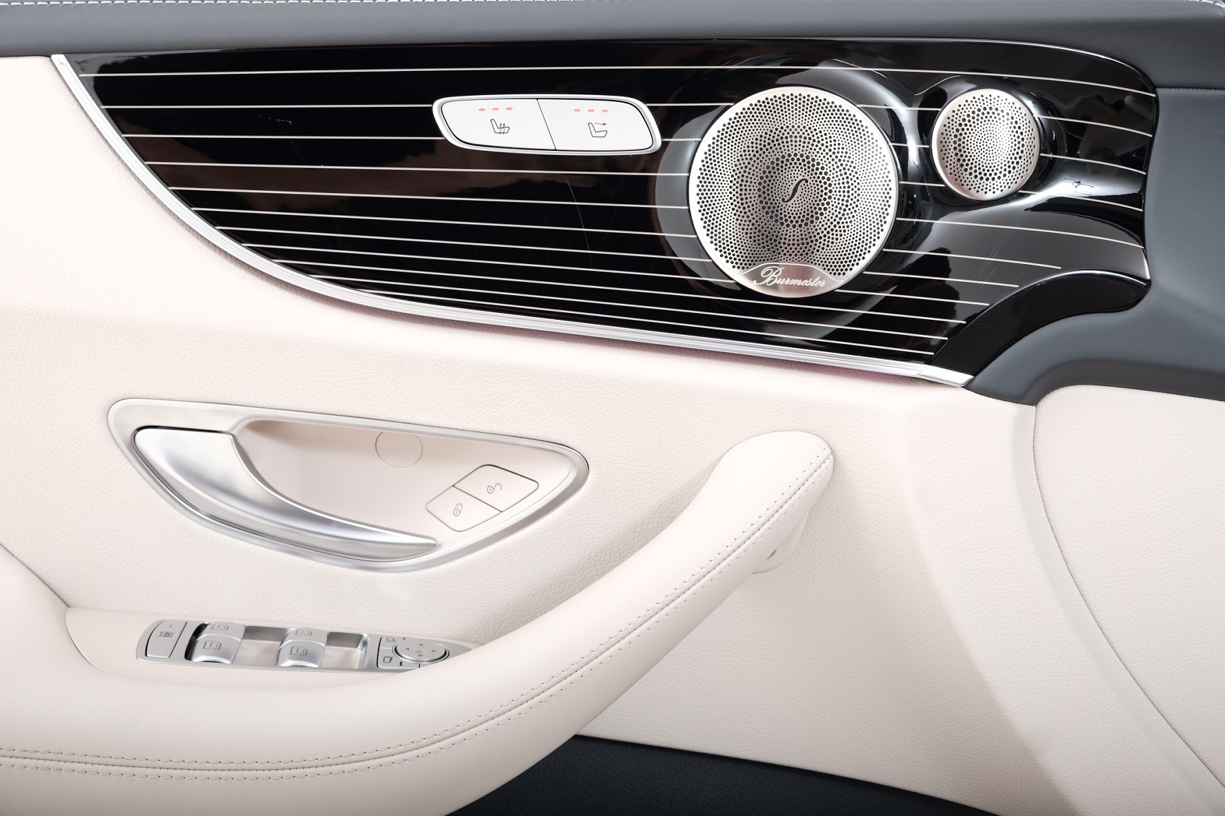MERCEDES-BENZ E 450 AMG Line 4matic A238-image-12