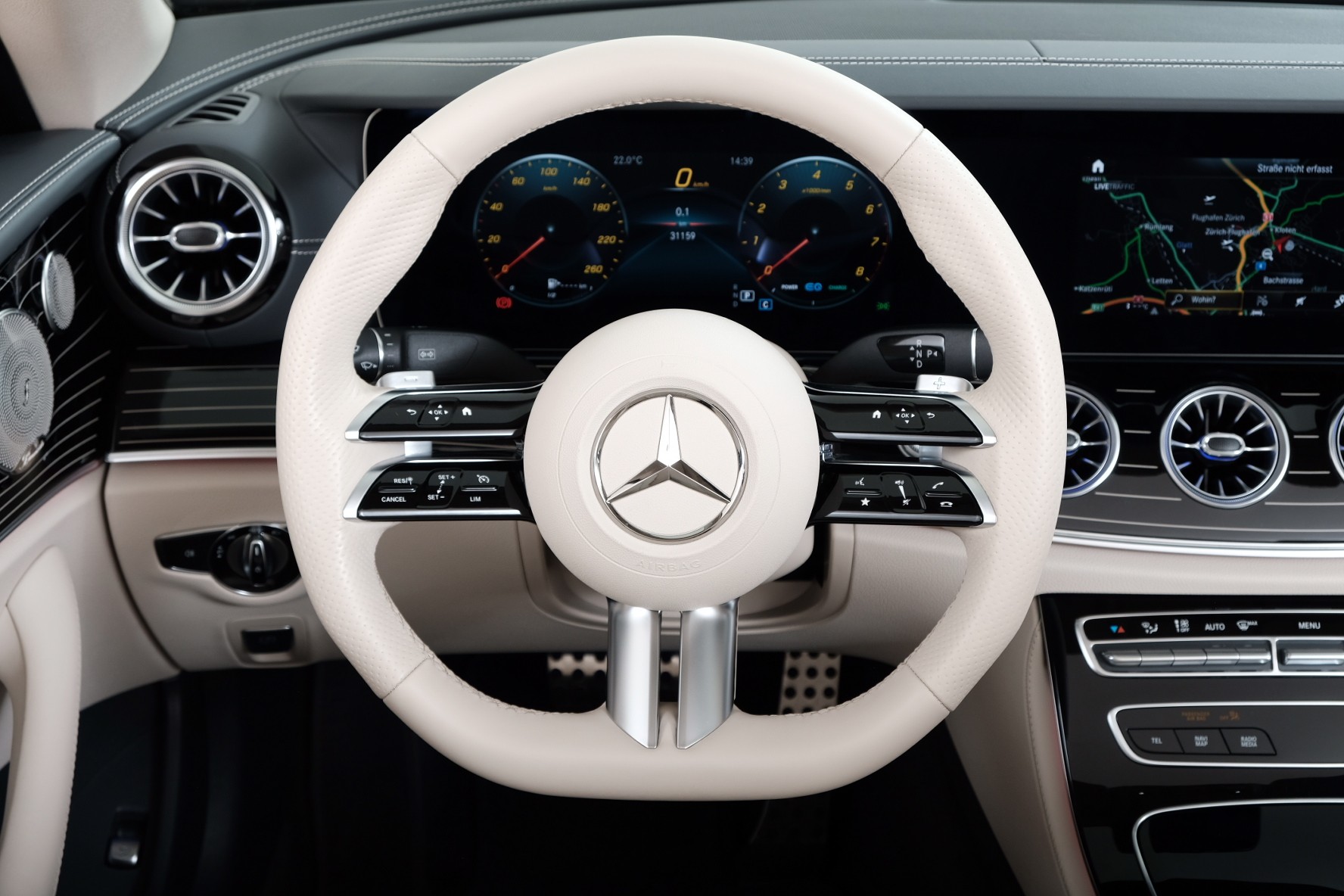 MERCEDES-BENZ E 450 AMG Line 4matic A238-image-10
