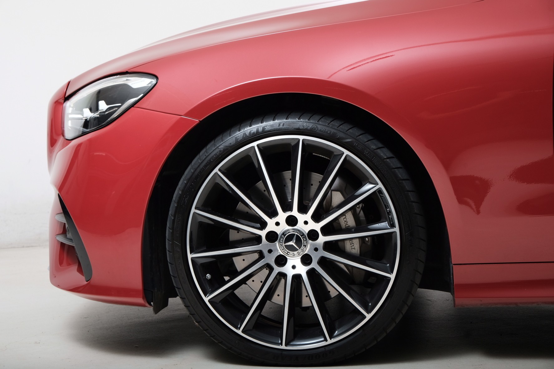 MERCEDES-BENZ E 450 AMG Line 4matic A238-showroom-element-3