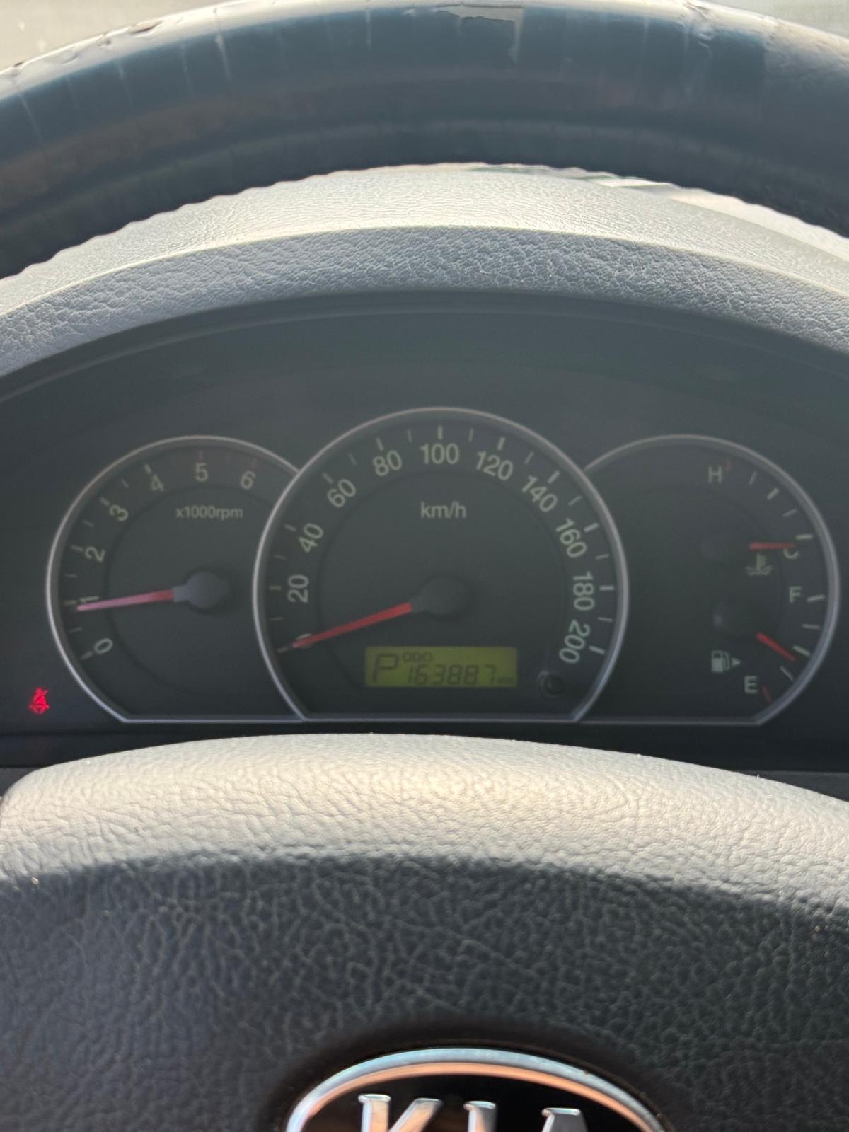 KIA Sorento 2.5 CRDI Classic-image-11