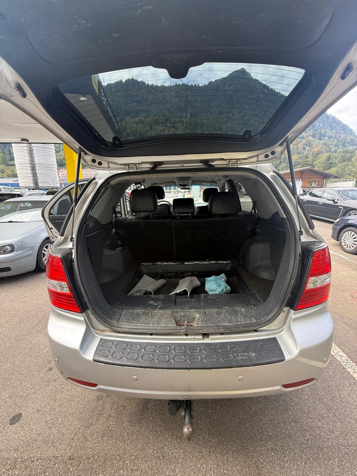 KIA Sorento 2.5 CRDI Classic-image-10