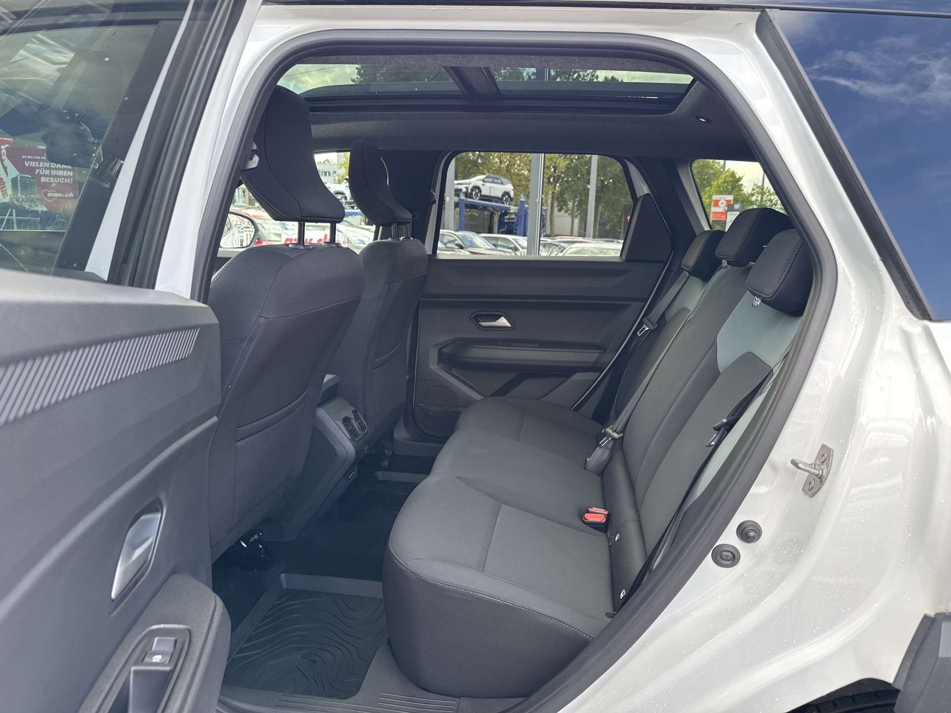 DACIA Bigster HEV 155 Extreme Automat-image-6