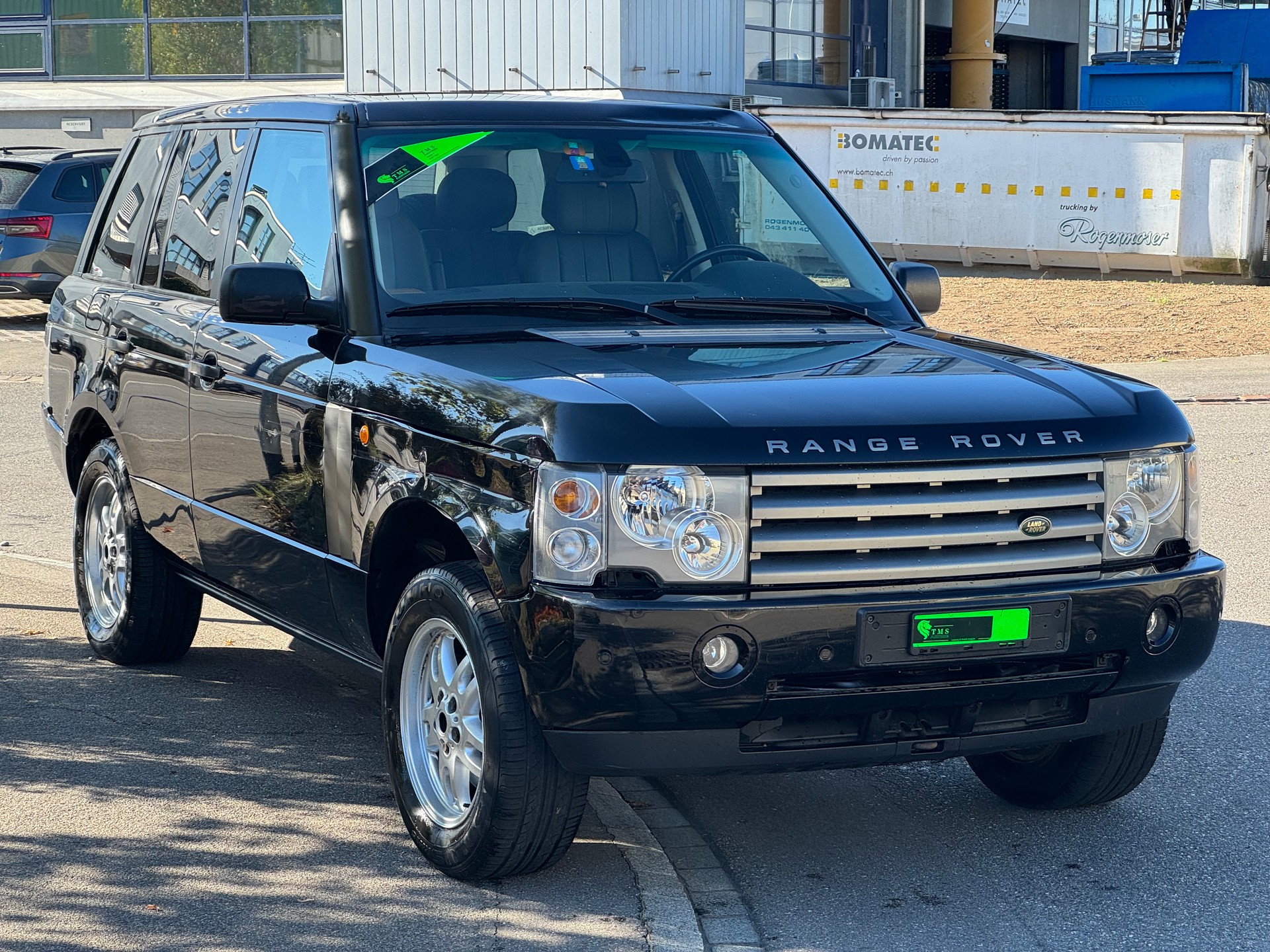 LAND ROVER Range Rover 4.4 V8 Vogue Automatic-image-0