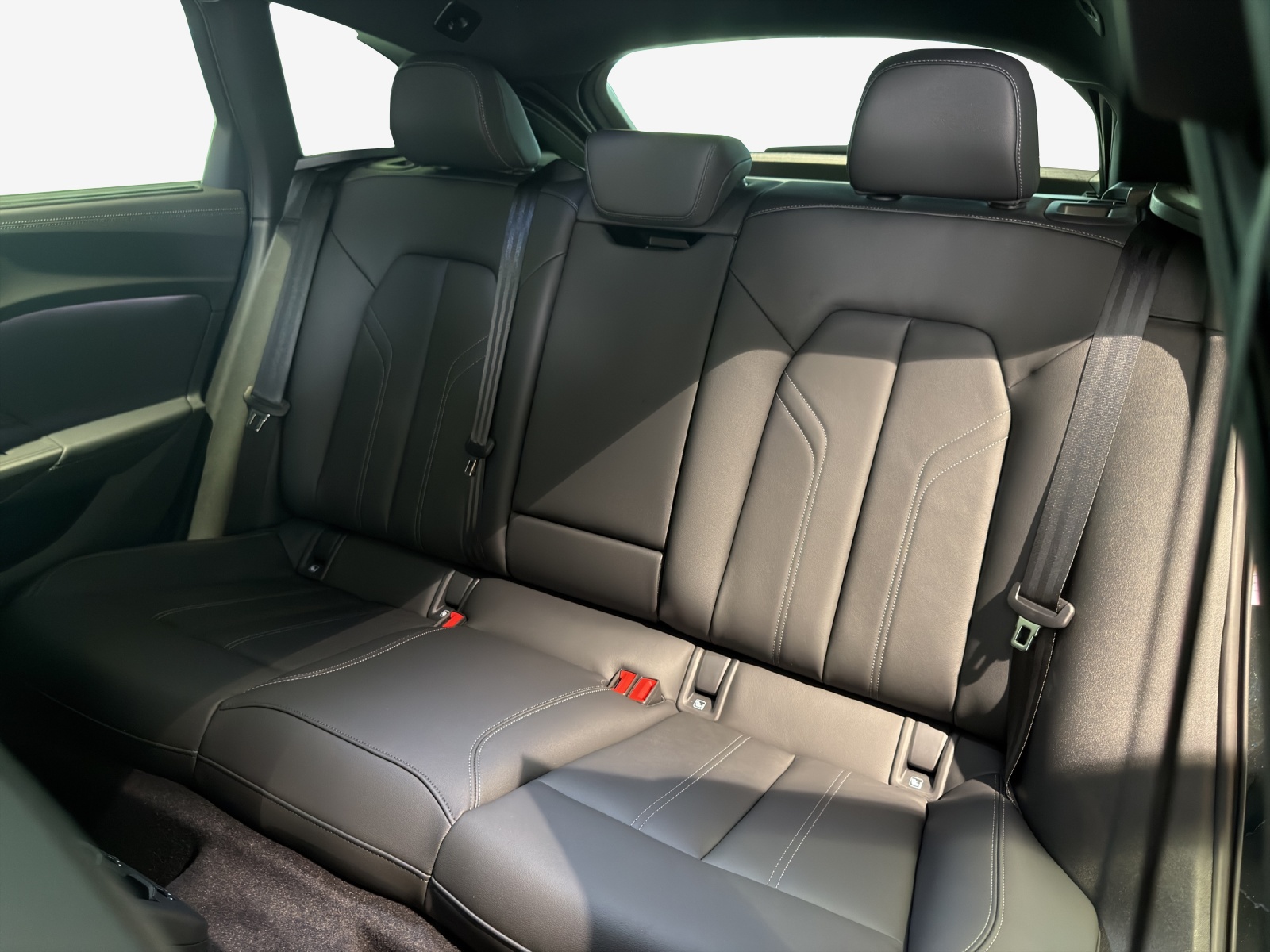 AUDI A5 Avant e-hybrid quattro 270 kW S tronic-image-10