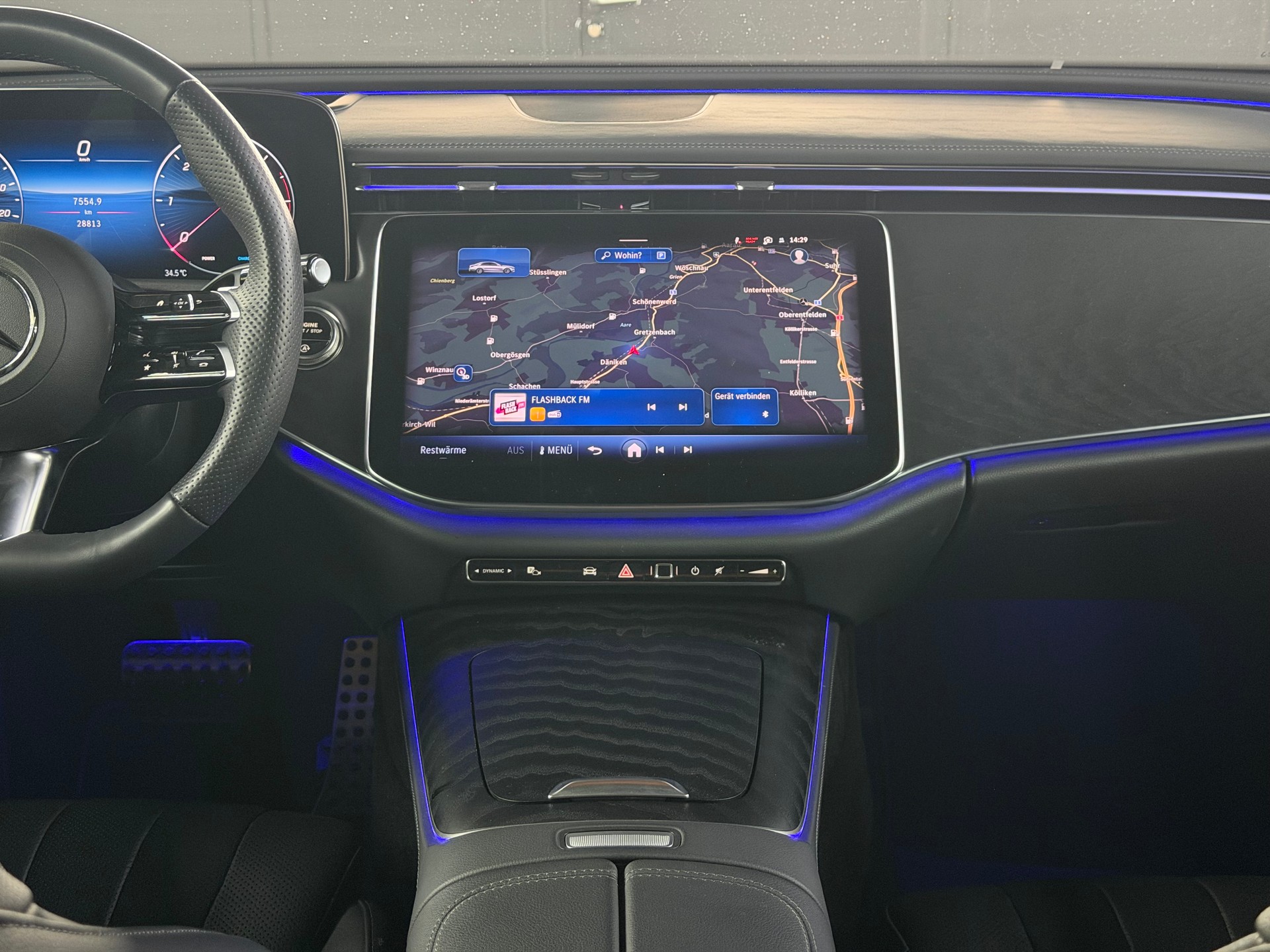 MERCEDES-BENZ E 220 d 4Matic 9G-Tronic-image-17
