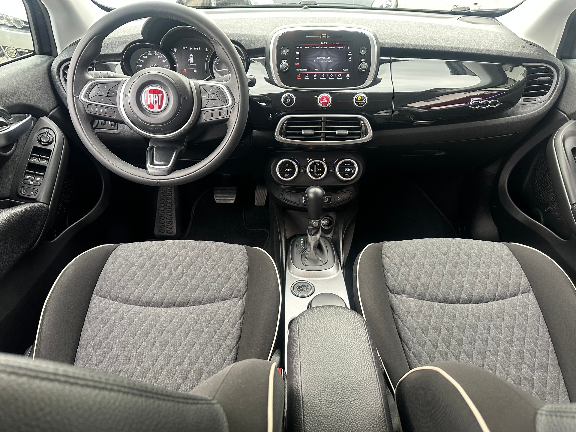 FIAT 500X 1.3 TBGSE City Cross-image-8