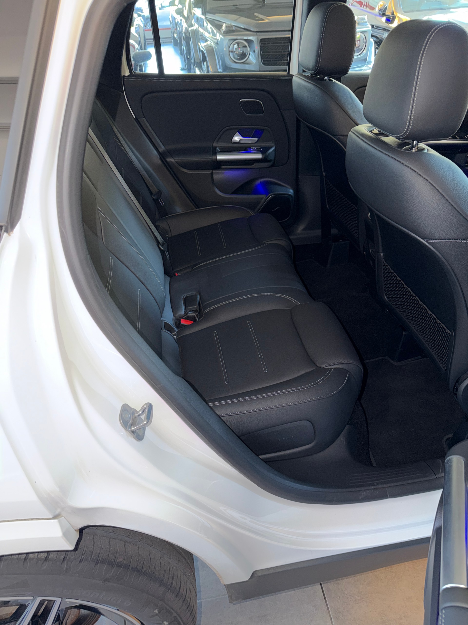 MERCEDES-BENZ GLA 250 4Matic AMG Line 8G-DCT-image-13