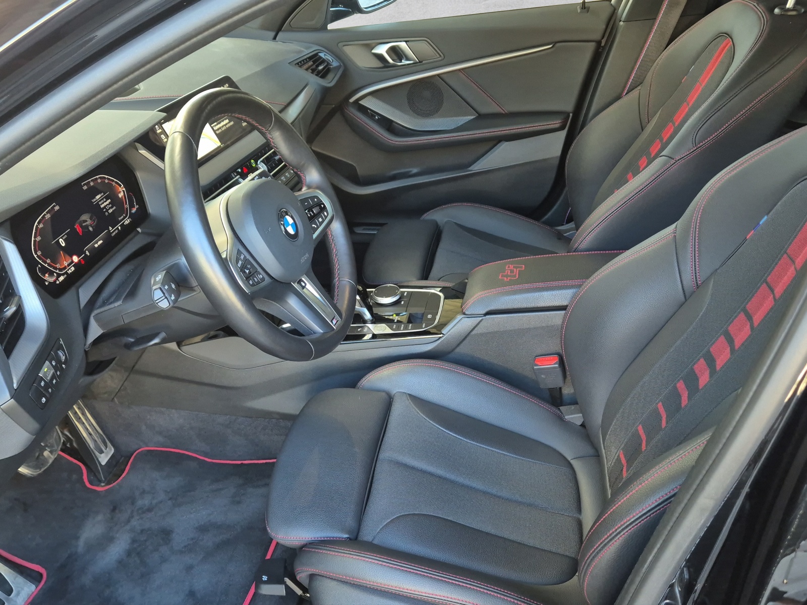 BMW 128ti M Sport Pro Steptronic-showroom-element-3