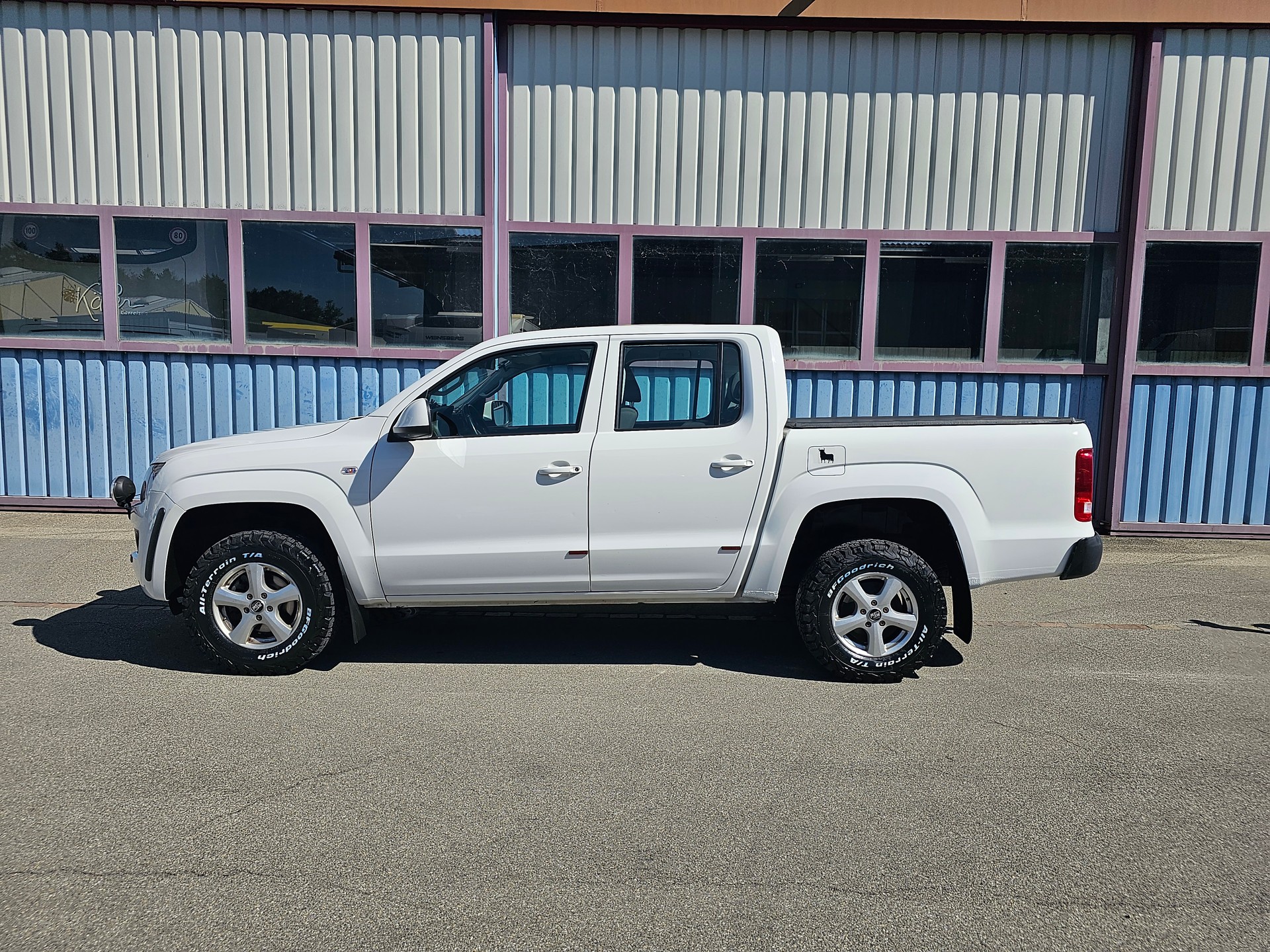 VW Amarok 2.0 BiTDI Trendline 4Motion permanent-image-1