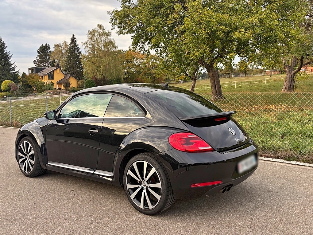 VW BEETLE 2.0 TDI Sport DSG-image-2