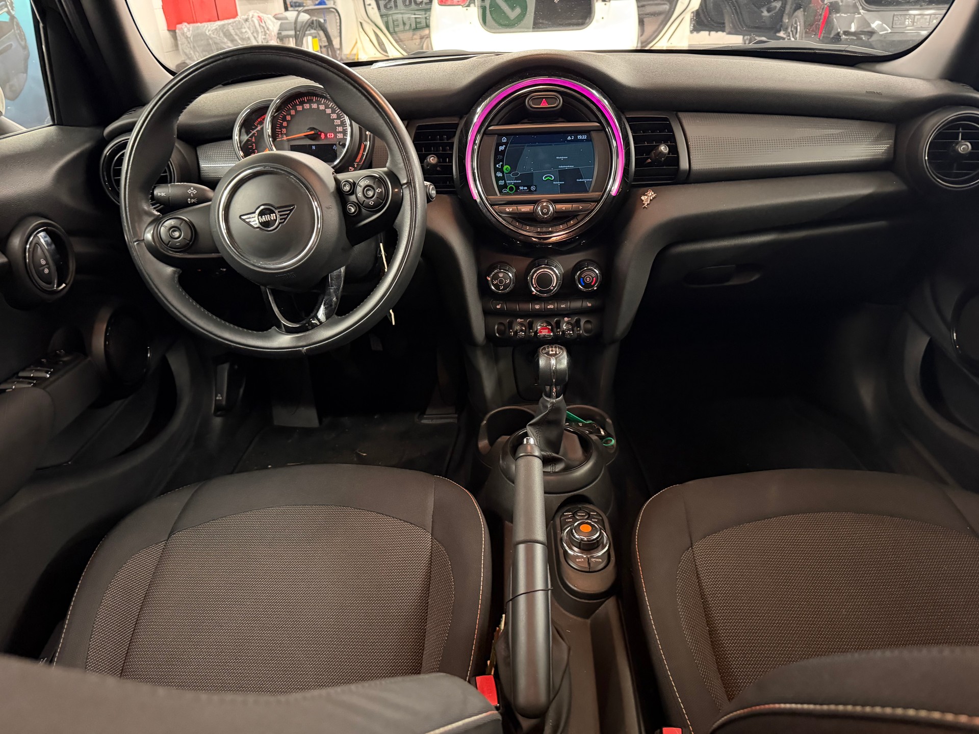 MINI Cooper Blackyard-image-8
