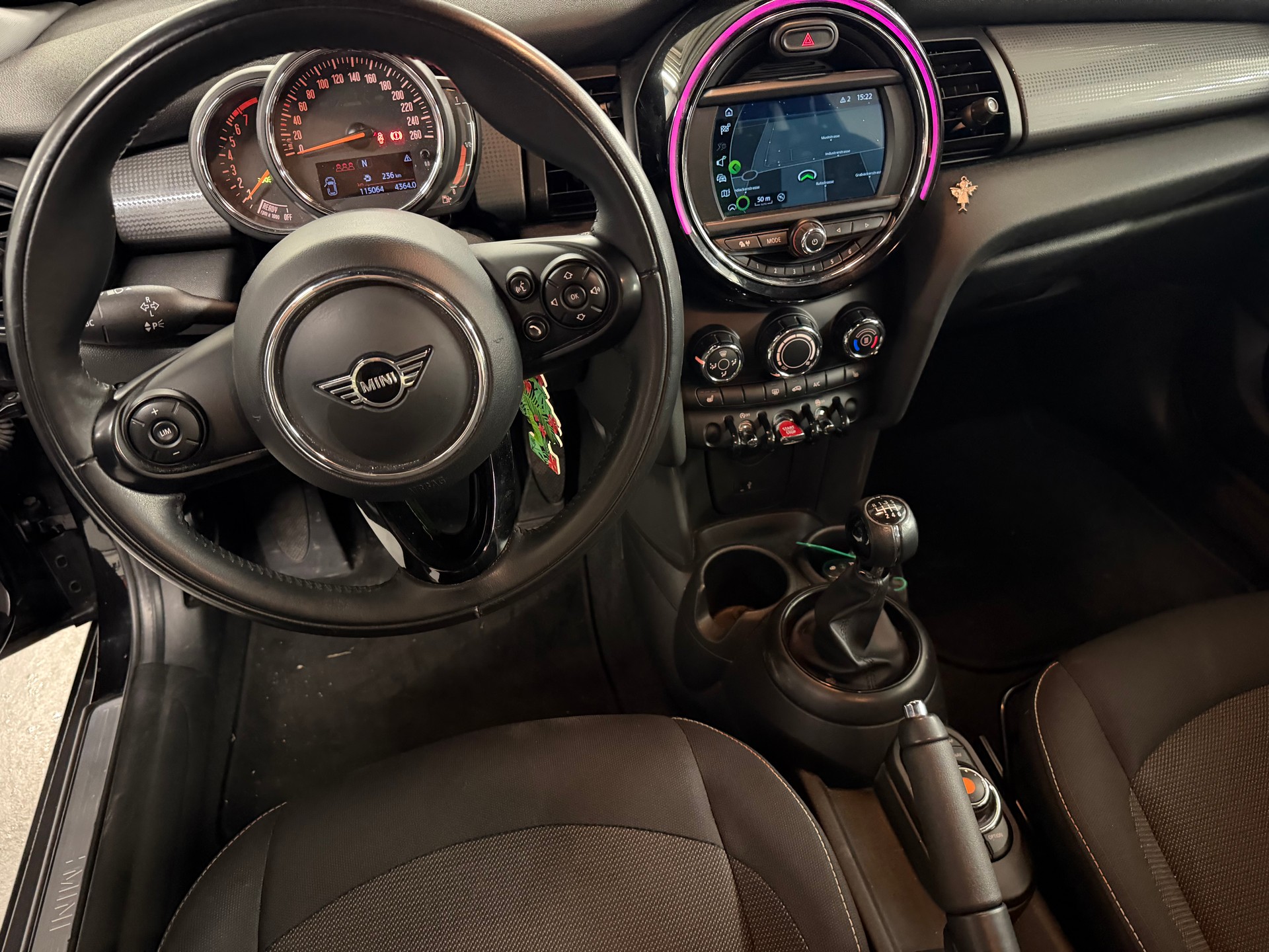 MINI Cooper Blackyard-image-9