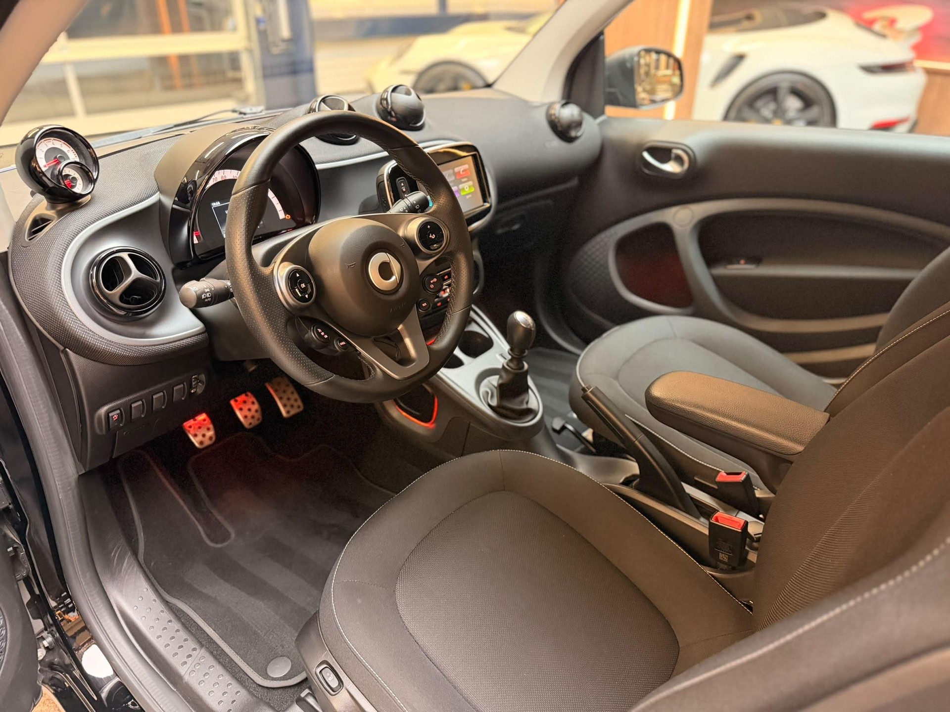 SMART Fortwo Coupé 0.9 citypassion-image-12