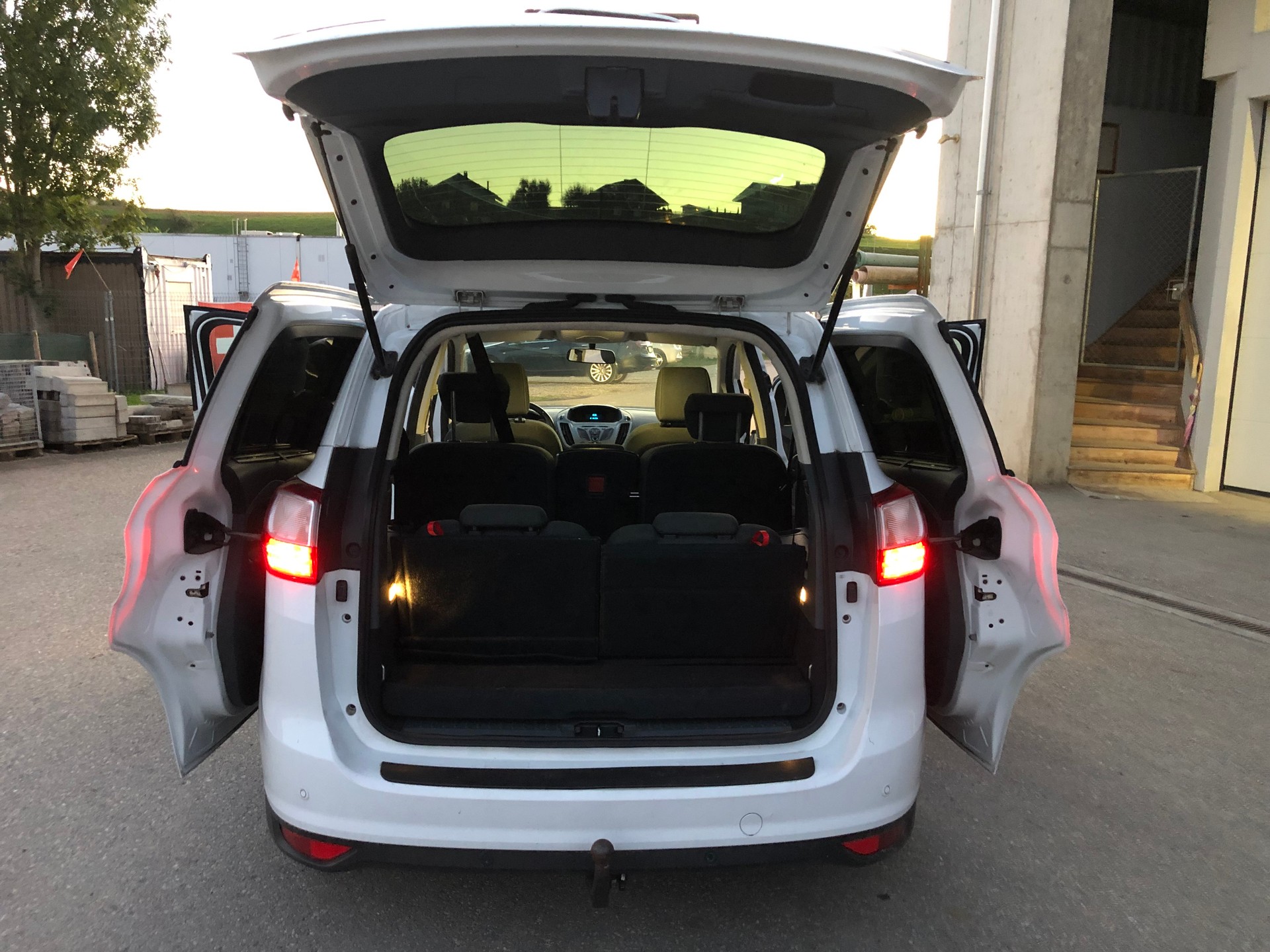FORD Grand C-Max 1.0 SCTi Carving-image-10