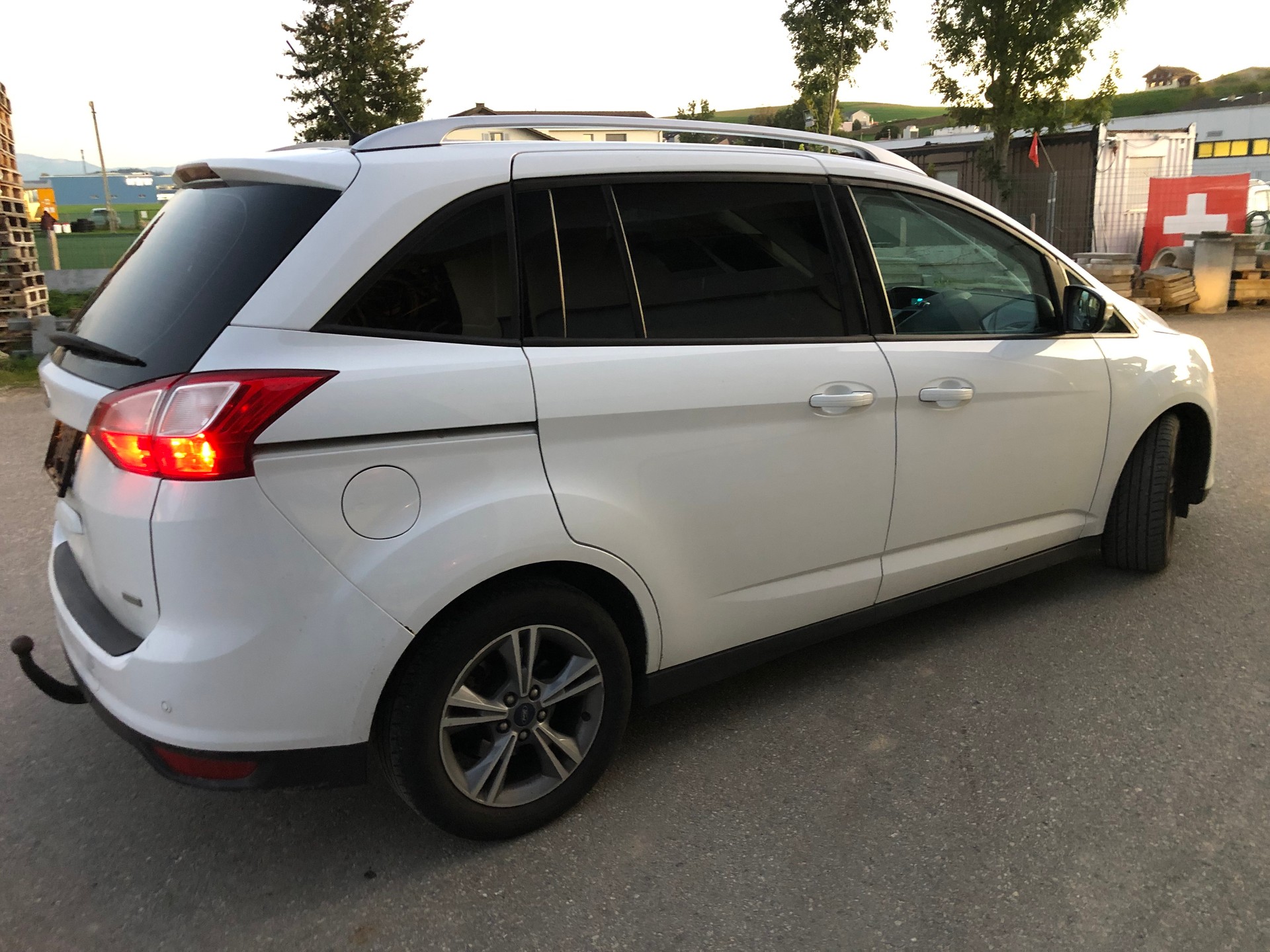 FORD Grand C-Max 1.0 SCTi Carving-image-3